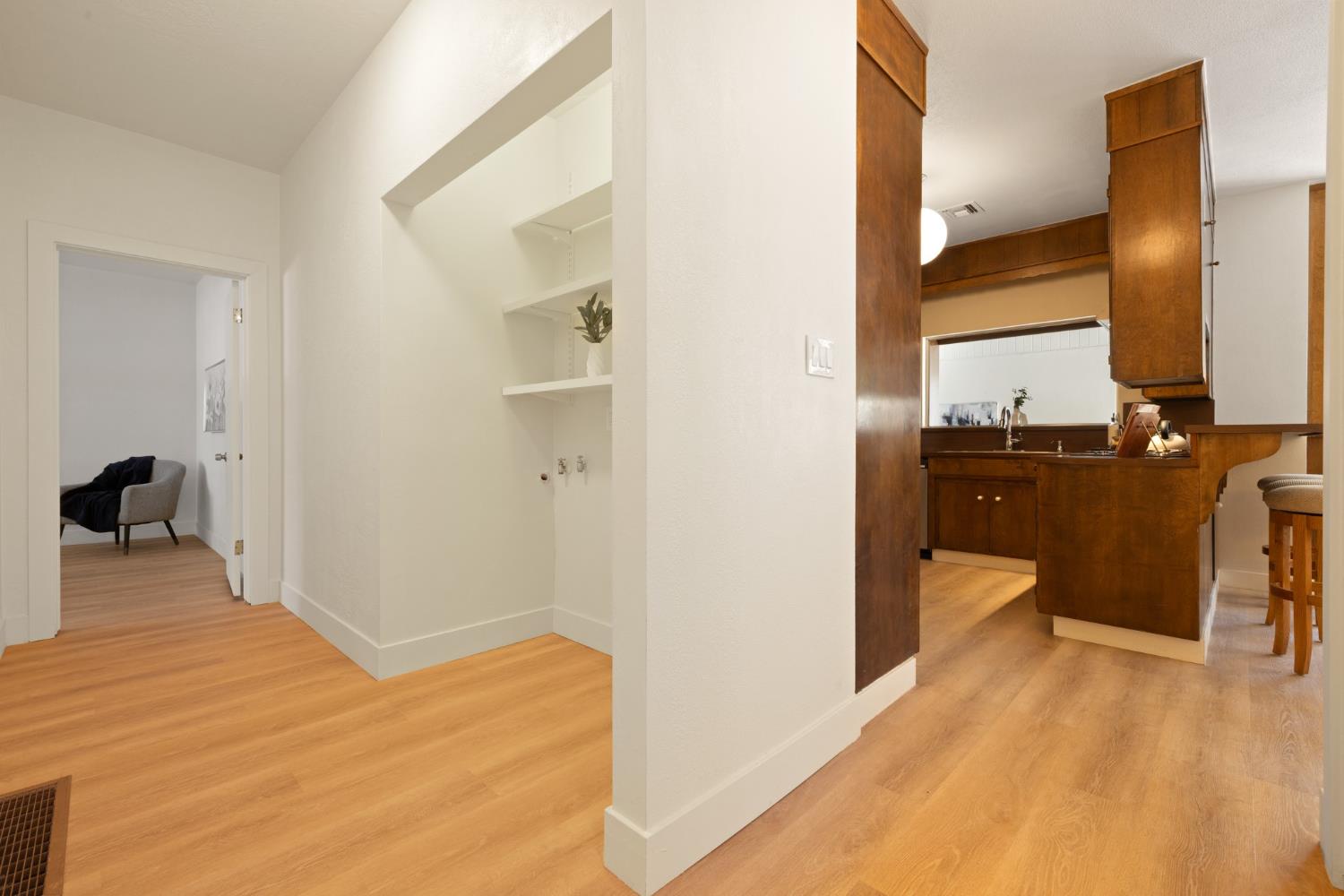 Detail Gallery Image 21 of 47 For 143 N Lincoln Ave, Manteca,  CA 95336 - 4 Beds | 4/3 Baths