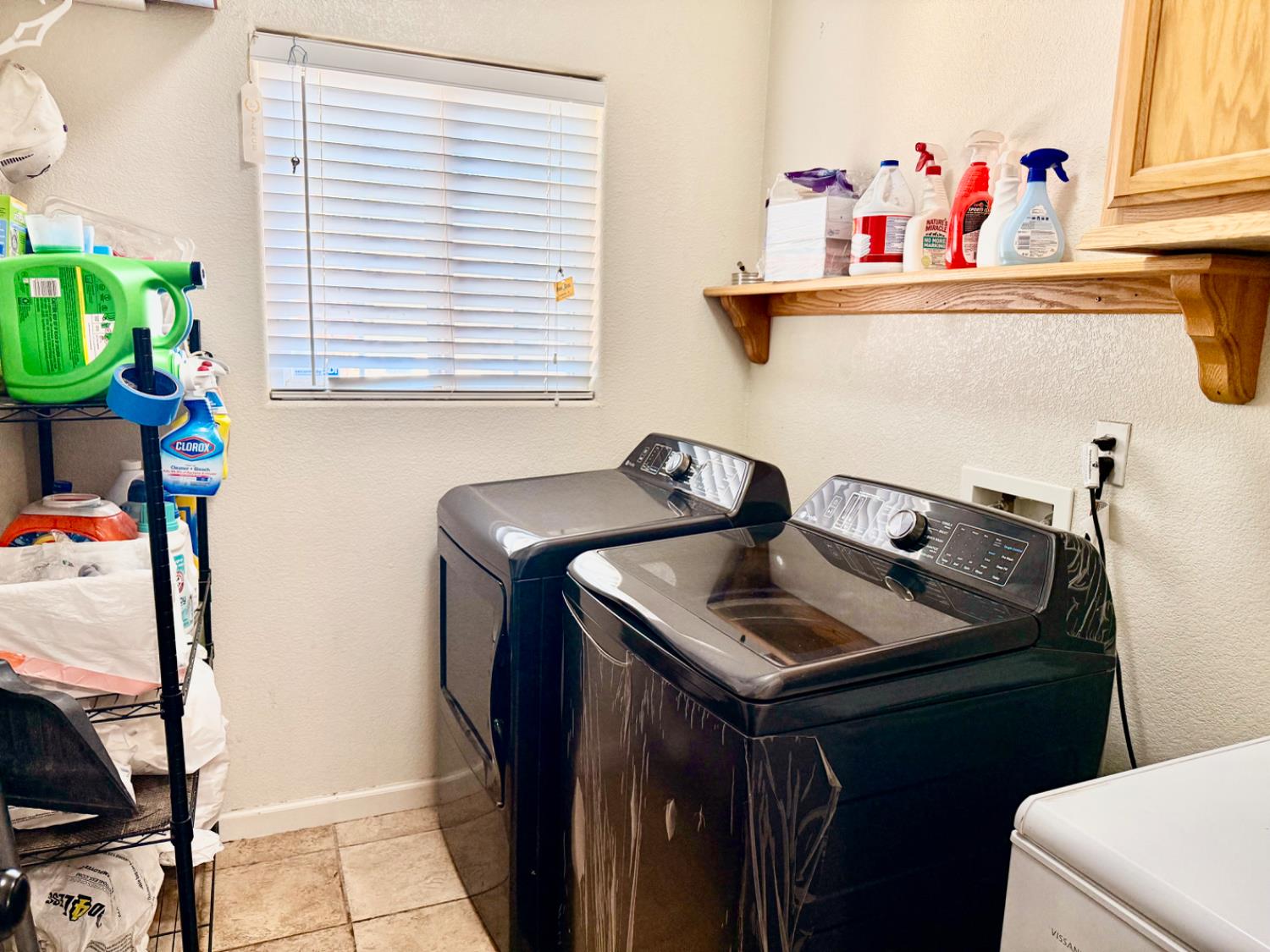 Detail Gallery Image 18 of 23 For 749 Rhone Ct, Los Banos,  CA 93635 - 3 Beds | 2 Baths