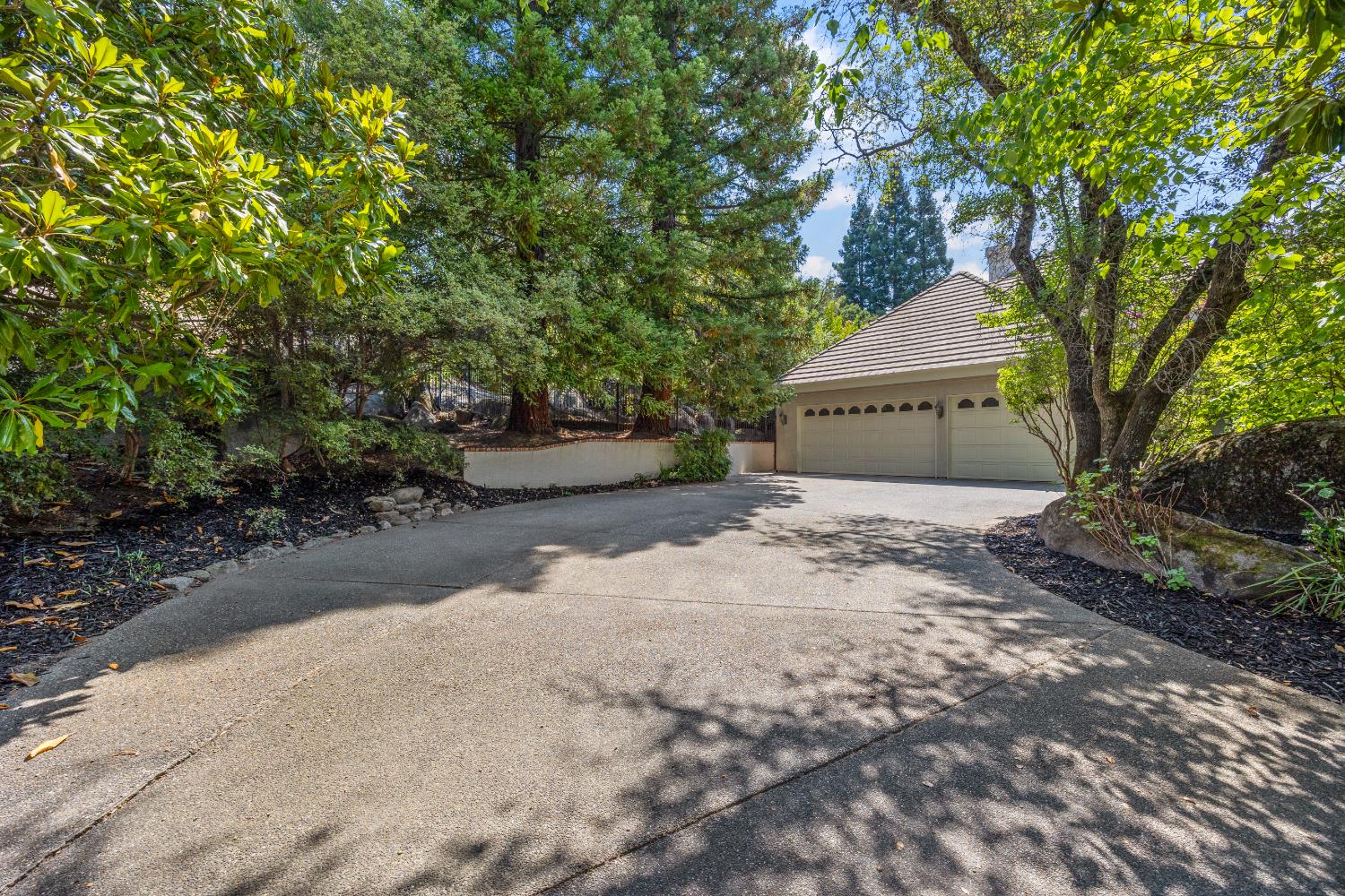 Detail Gallery Image 23 of 86 For 9740 Los Lagos Cir #NORTH,  Granite Bay,  CA 95746 - 4 Beds | 4/1 Baths