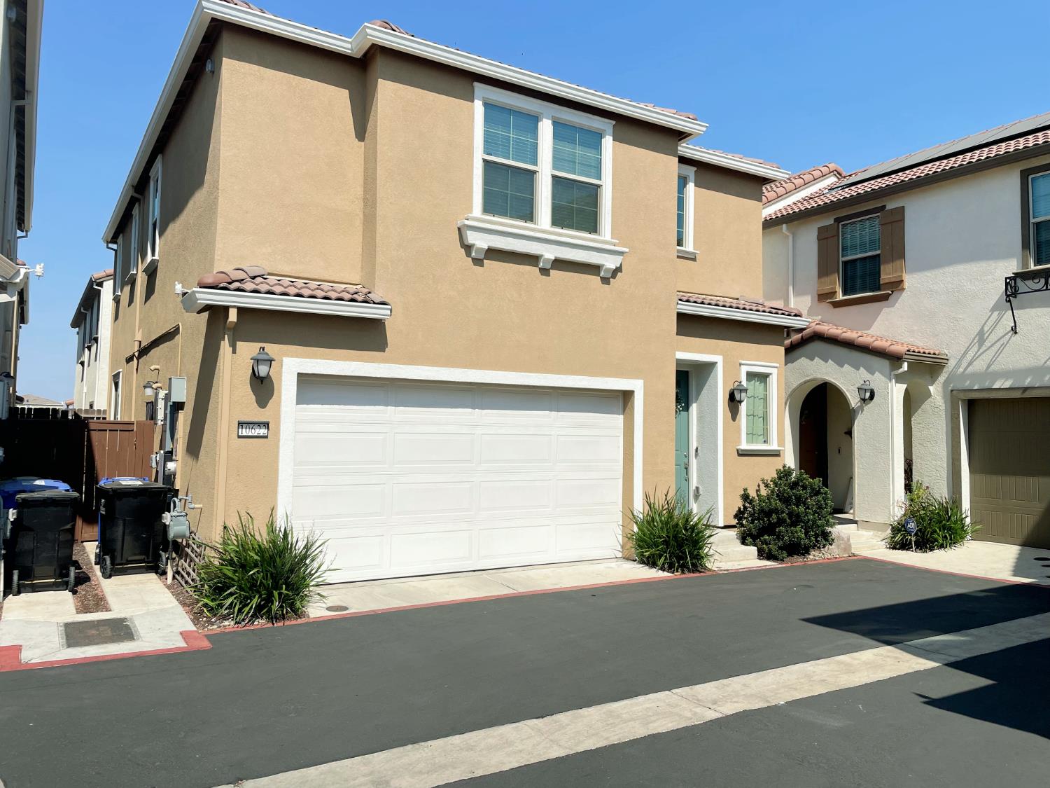Detail Gallery Image 2 of 59 For 10622 Trill Way, Elk Grove,  CA 95757 - 3 Beds | 2/1 Baths
