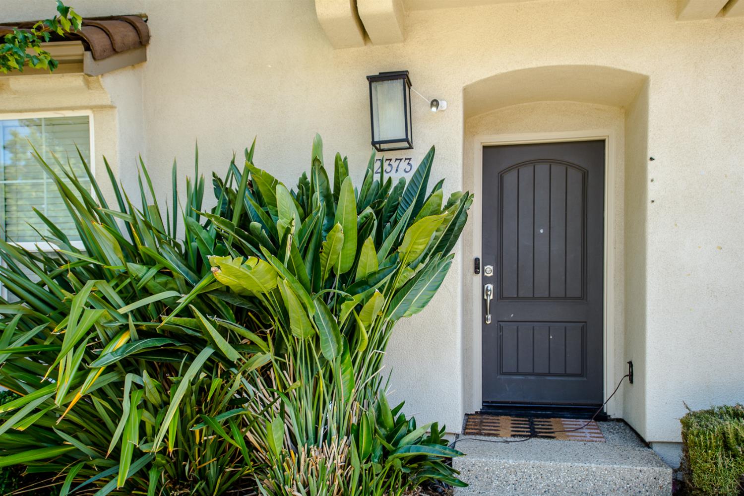 Detail Gallery Image 4 of 49 For 2373 Donner Pass Ave, Sacramento,  CA 95835 - 4 Beds | 2/1 Baths