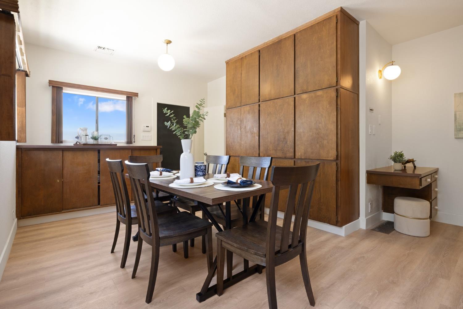 Detail Gallery Image 20 of 47 For 143 N Lincoln Ave, Manteca,  CA 95336 - 4 Beds | 4/3 Baths