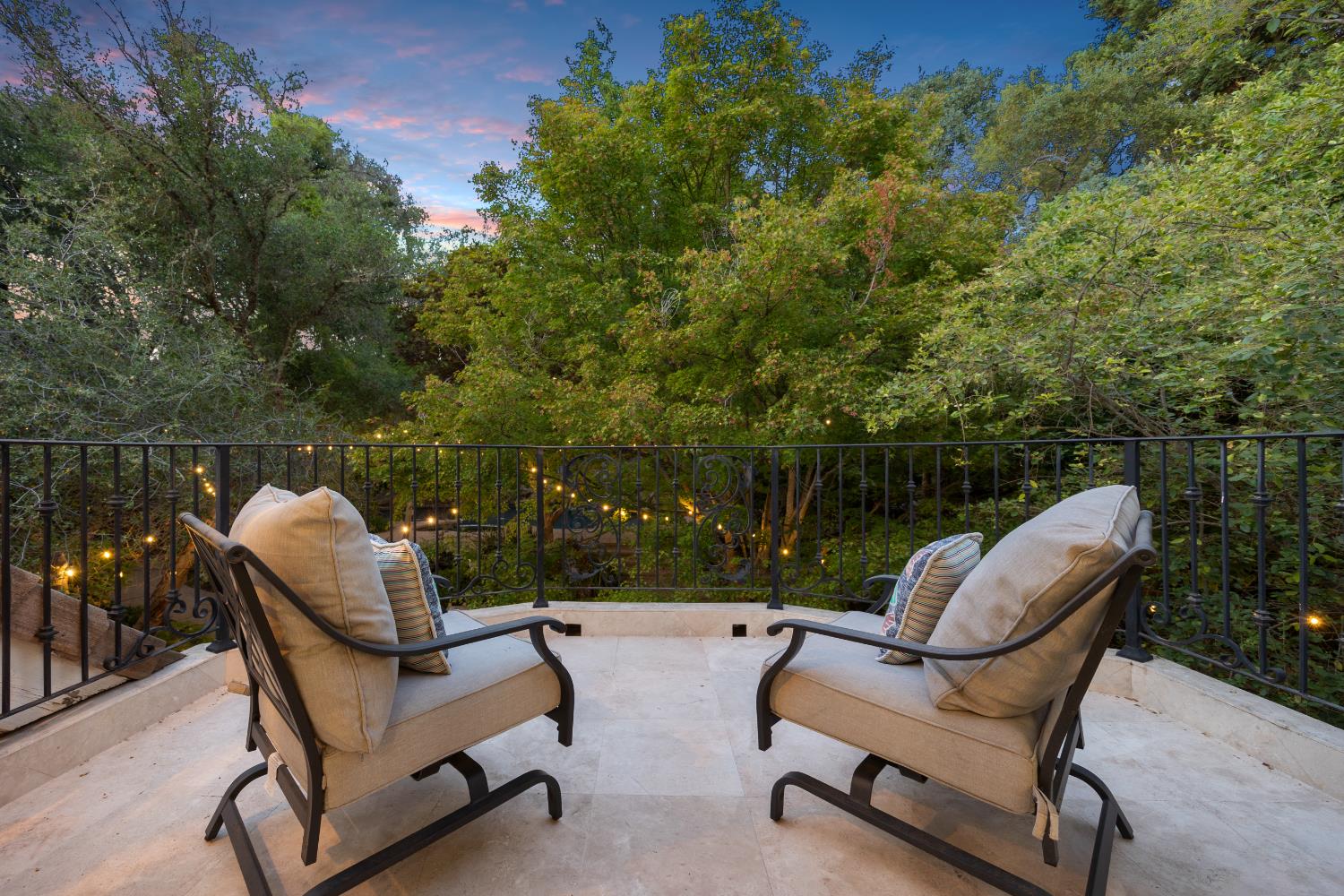 Detail Gallery Image 5 of 86 For 9740 Los Lagos Cir #NORTH,  Granite Bay,  CA 95746 - 4 Beds | 4/1 Baths