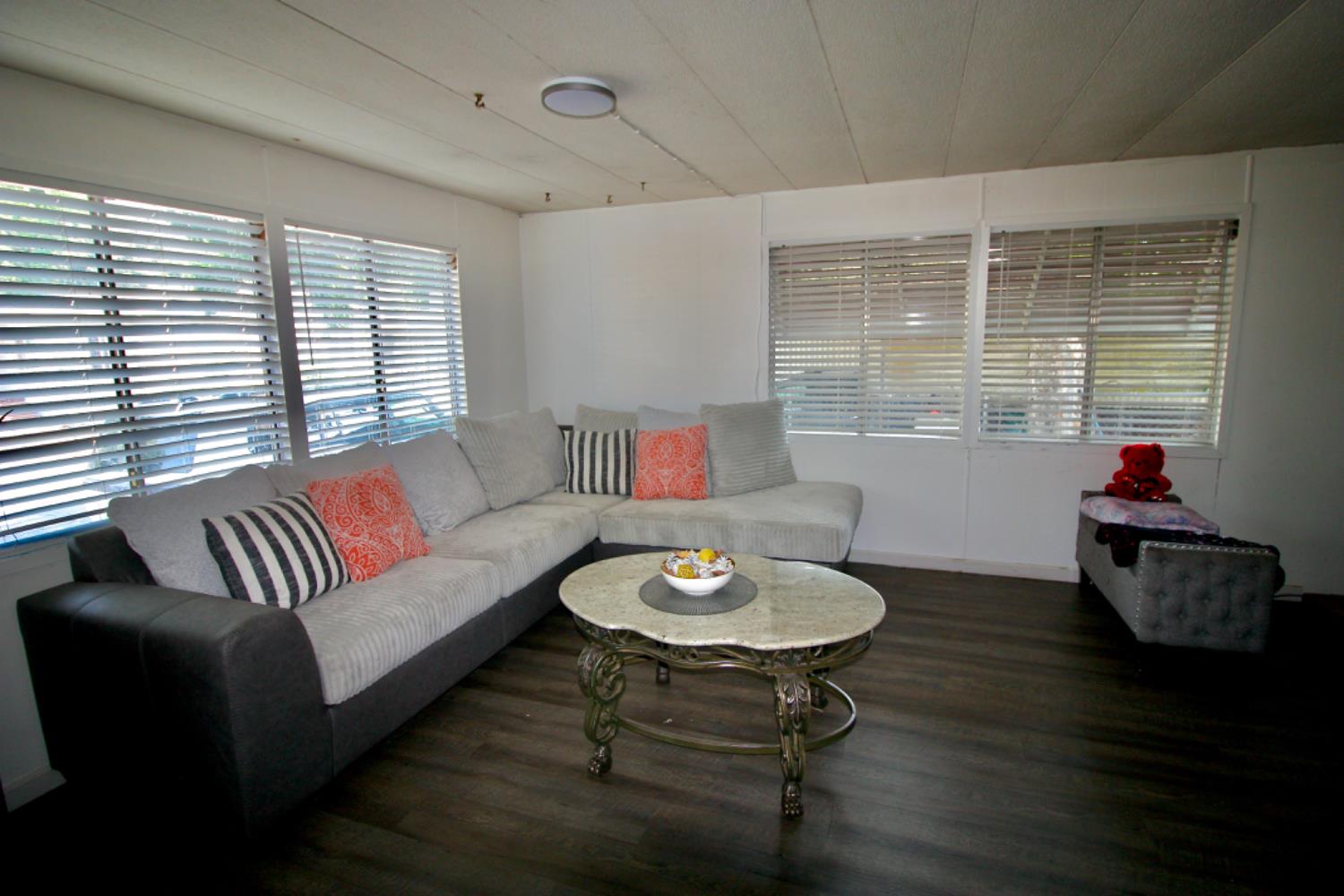 Detail Gallery Image 7 of 18 For 3156 Esplanade 300, Chico,  CA 95973 - 3 Beds | 2 Baths