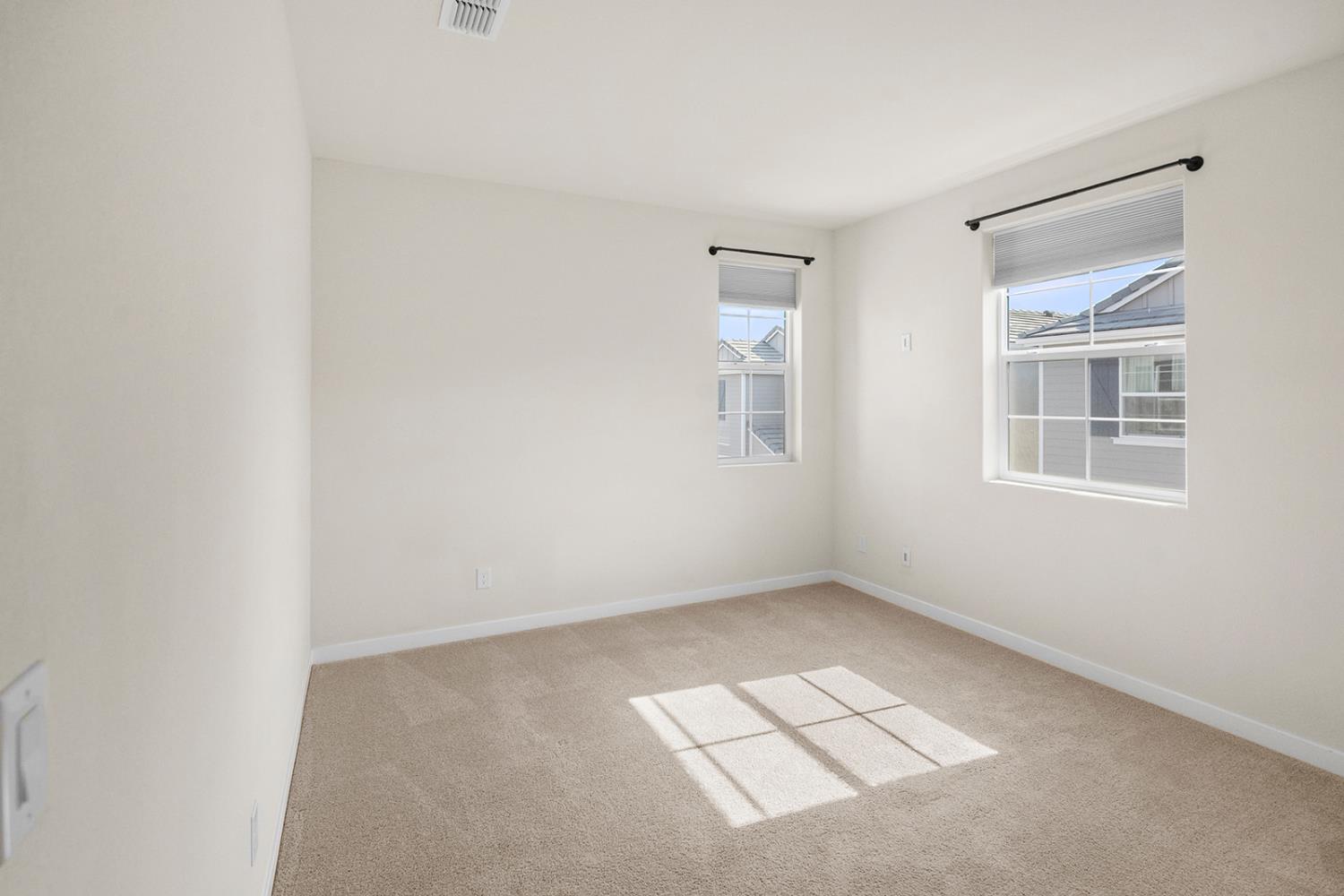 Detail Gallery Image 24 of 30 For 3230 Longspur Ln, West Sacramento,  CA 95691 - 3 Beds | 2/1 Baths