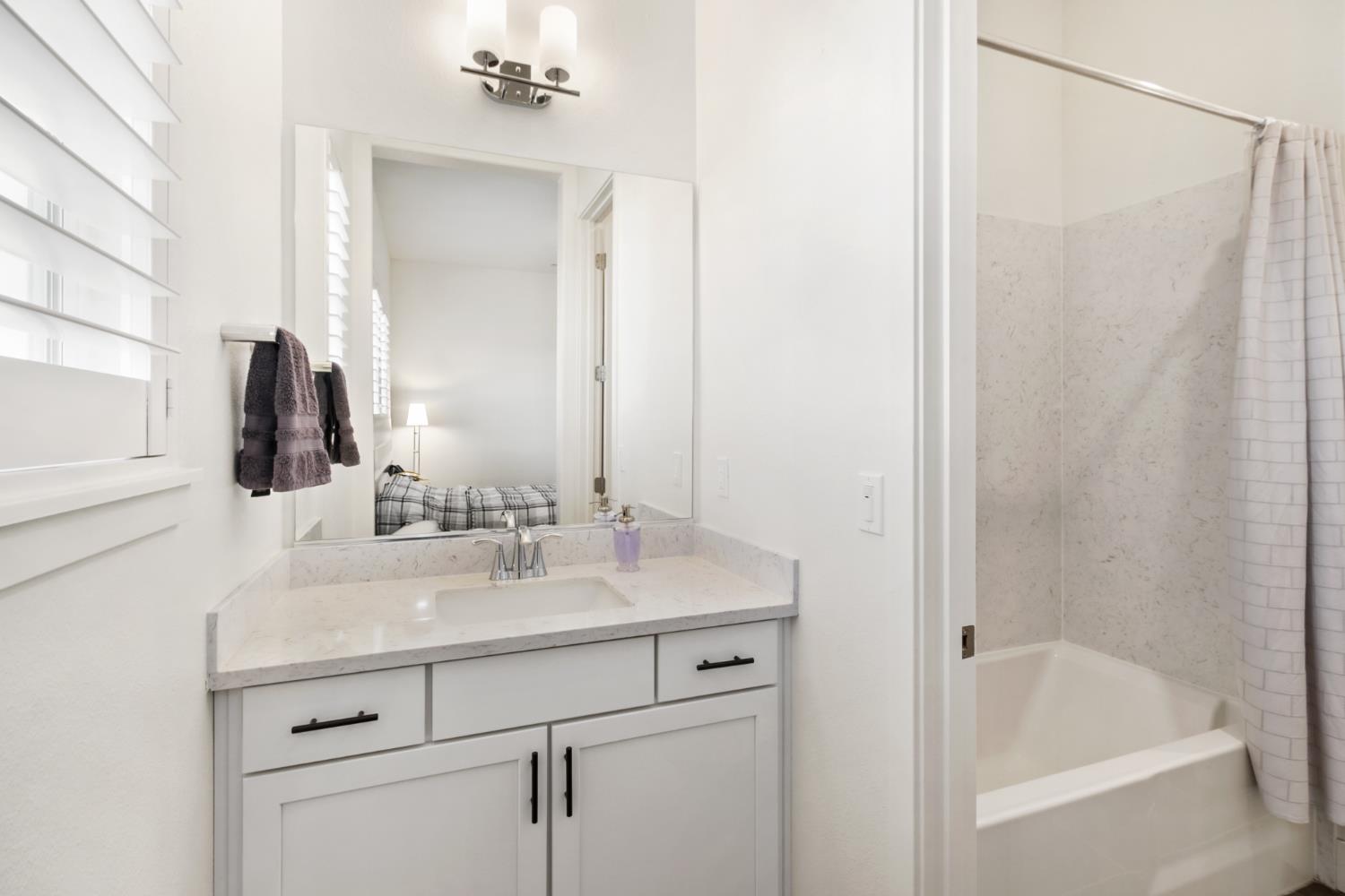 Detail Gallery Image 34 of 64 For 310 Milazzo Ct, El Dorado Hills,  CA 95762 - 3 Beds | 2/1 Baths