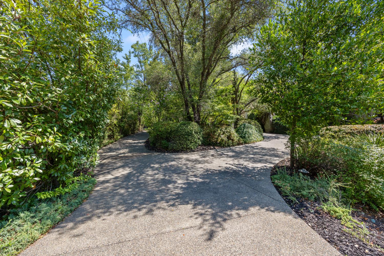 Detail Gallery Image 22 of 86 For 9740 Los Lagos Cir #NORTH,  Granite Bay,  CA 95746 - 4 Beds | 4/1 Baths