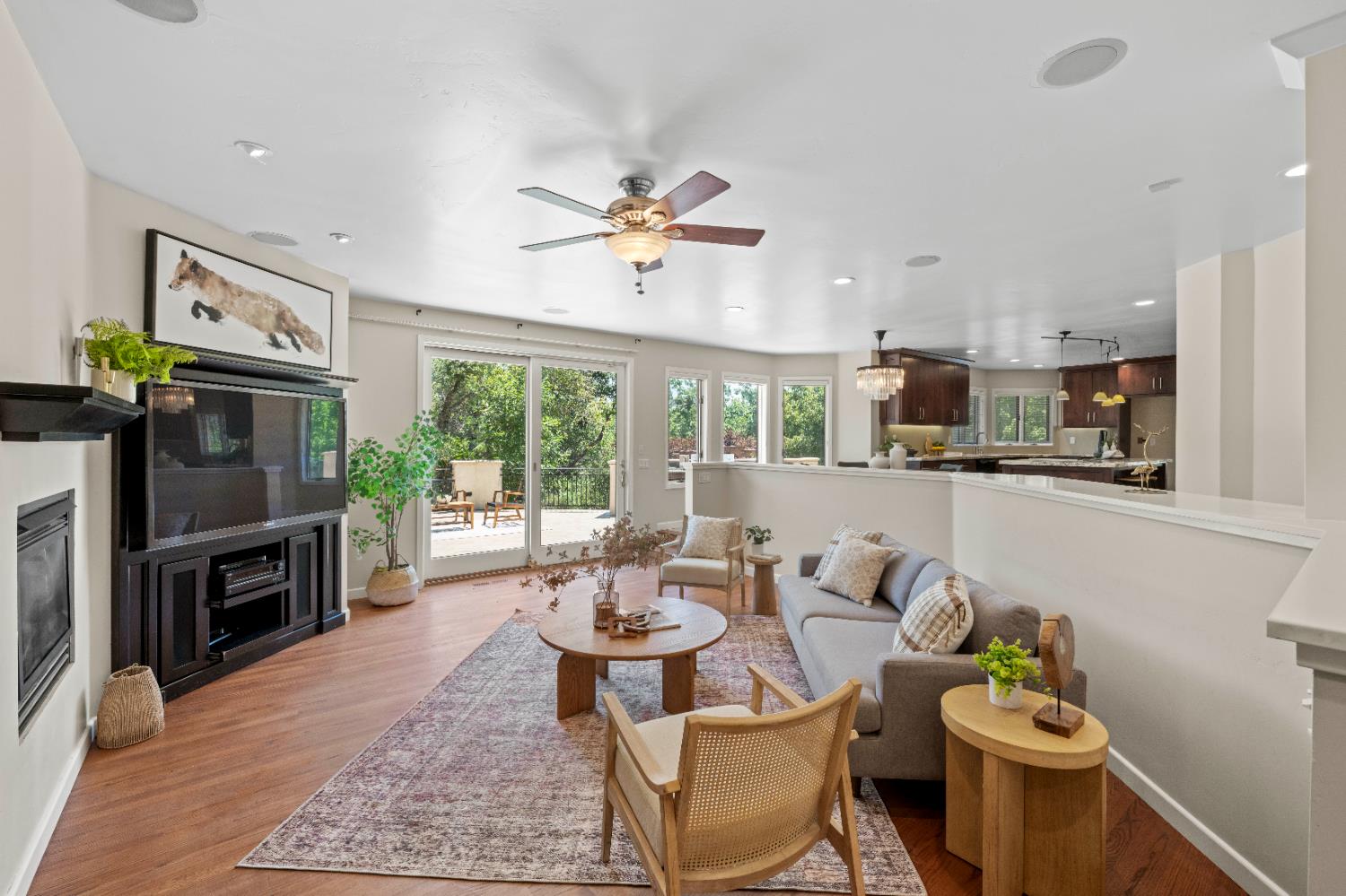 Detail Gallery Image 24 of 98 For 4324 Carlson Ct, Shingle Springs,  CA 95682 - 6 Beds | 6/3 Baths