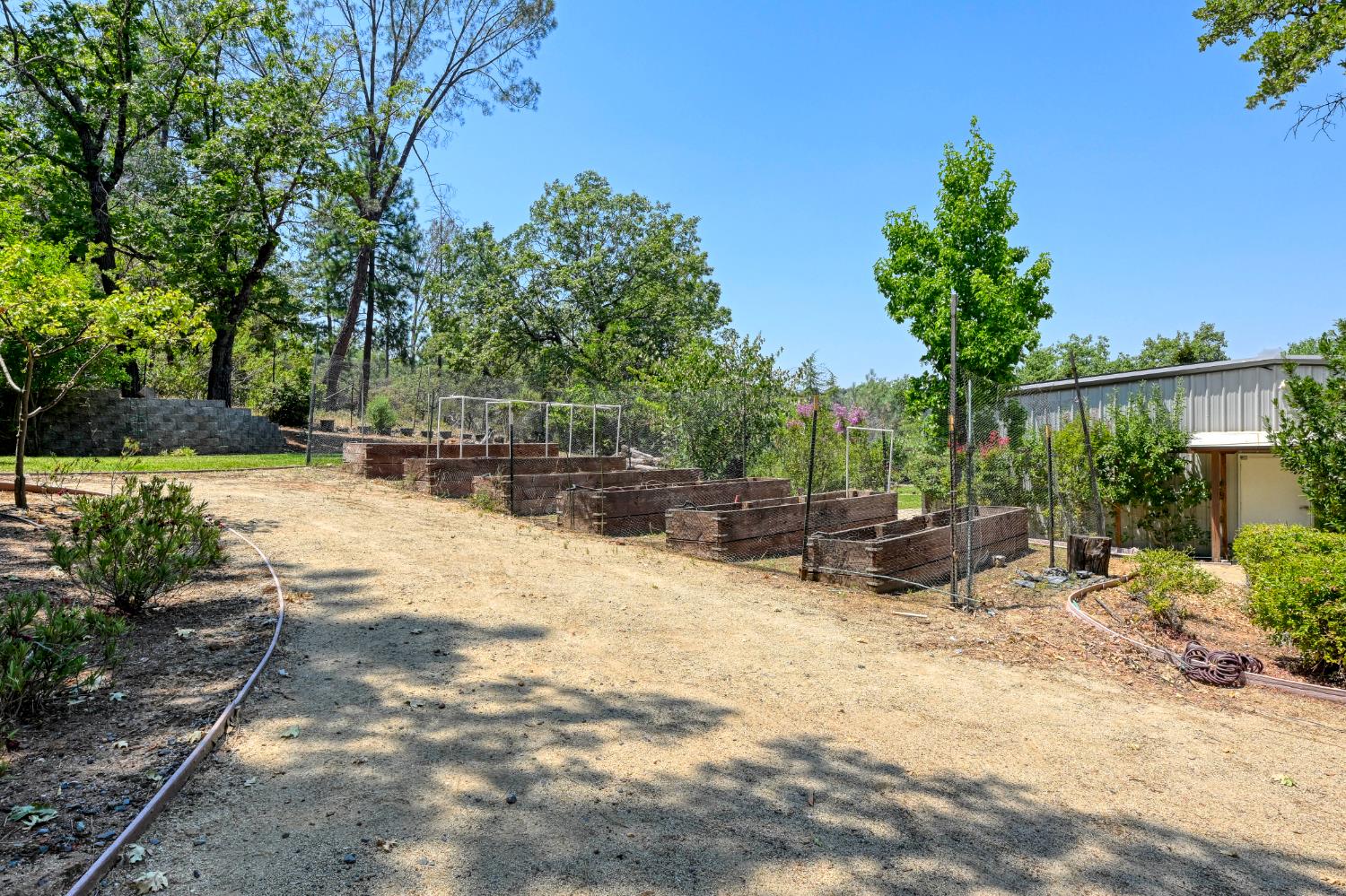 Detail Gallery Image 84 of 98 For 4324 Carlson Ct, Shingle Springs,  CA 95682 - 6 Beds | 6/3 Baths