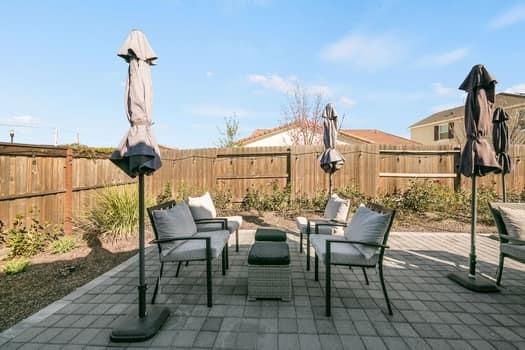 Detail Gallery Image 11 of 63 For 7447 Darque Way, Elk Grove,  CA 95757 - 3 Beds | 3 Baths