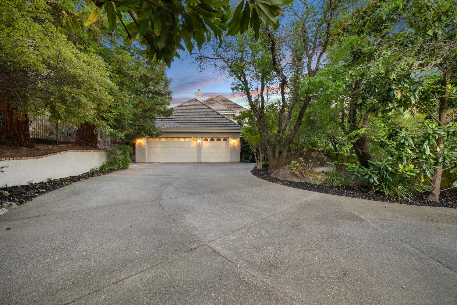Detail Gallery Image 4 of 86 For 9740 Los Lagos Cir #NORTH,  Granite Bay,  CA 95746 - 4 Beds | 4/1 Baths