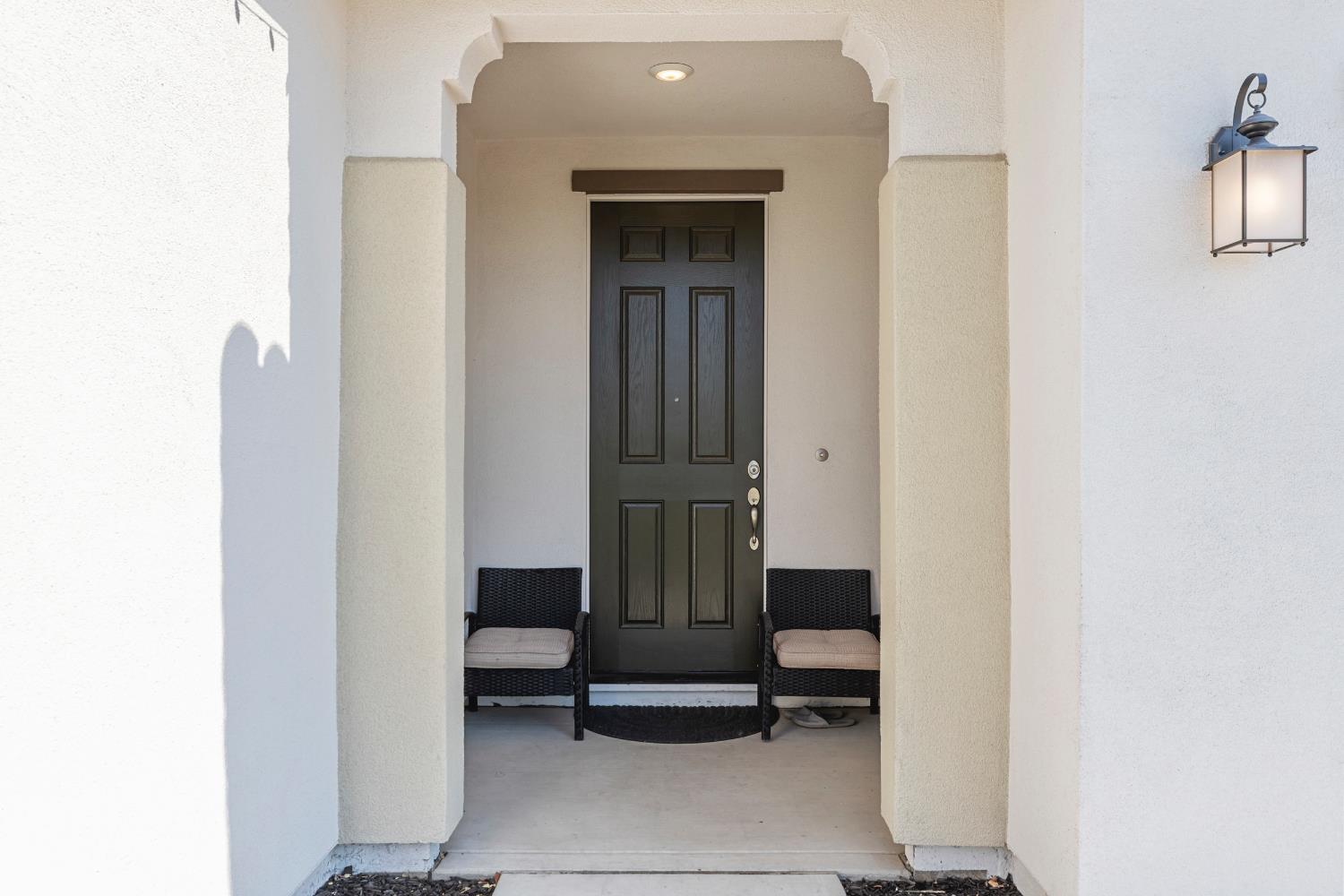 Detail Gallery Image 5 of 49 For 2825 Meadowbrook Ln, Turlock,  CA 95382 - 5 Beds | 3/1 Baths