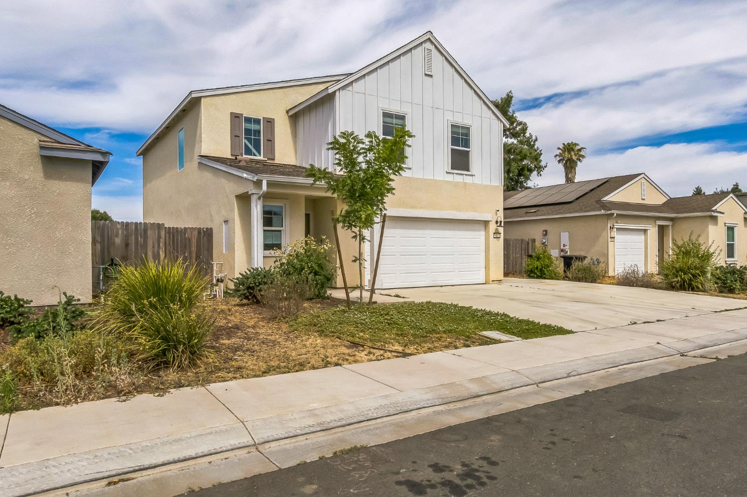Detail Gallery Image 3 of 30 For 441 Stei N, Waterford,  CA 95385 - 4 Beds | 2/1 Baths