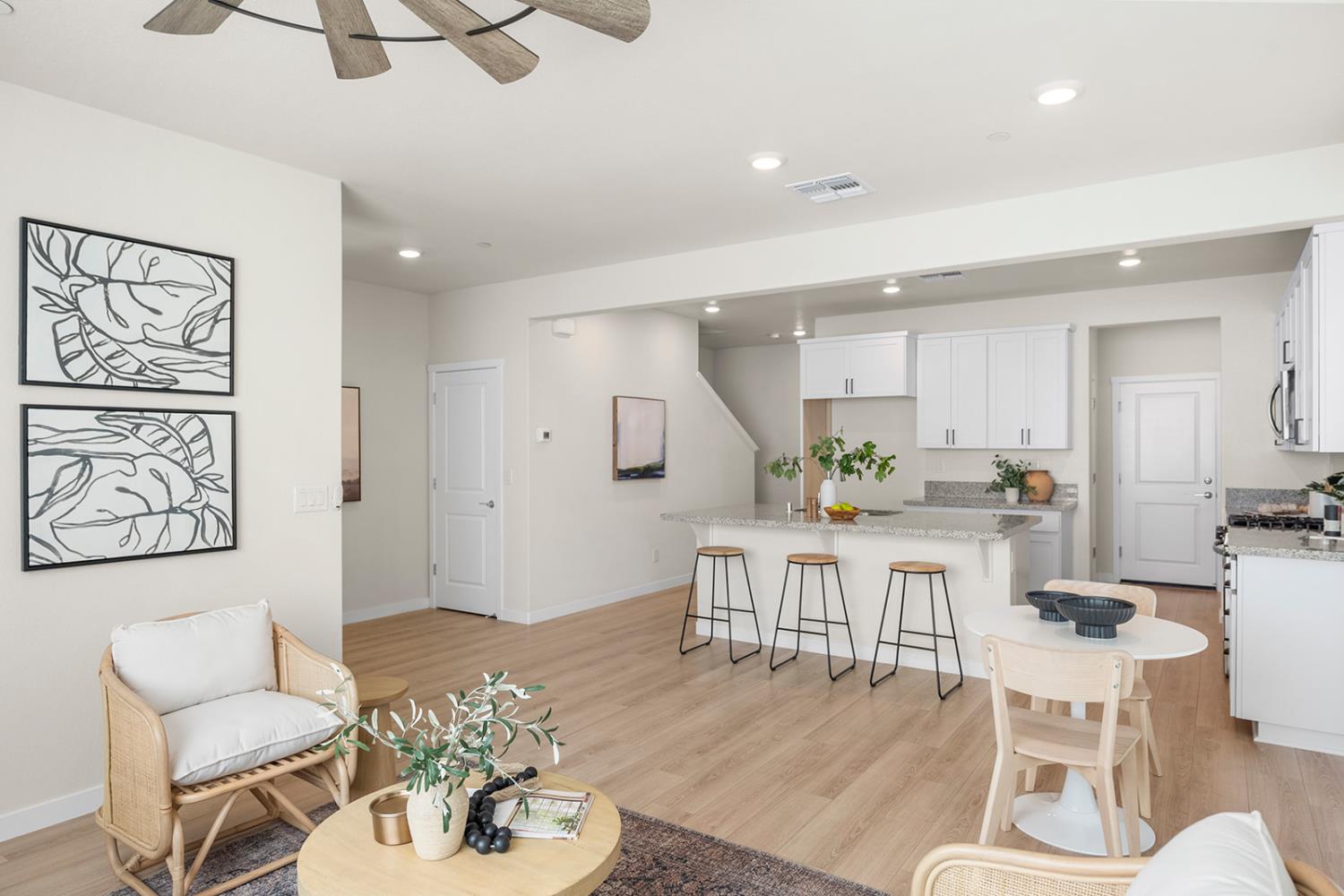 Detail Gallery Image 7 of 30 For 3230 Longspur Ln, West Sacramento,  CA 95691 - 3 Beds | 2/1 Baths