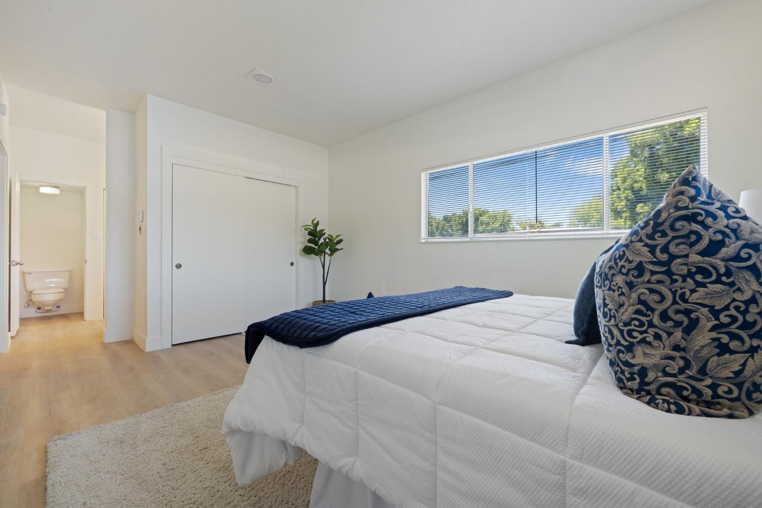 Detail Gallery Image 26 of 47 For 143 N Lincoln Ave, Manteca,  CA 95336 - 4 Beds | 4/3 Baths