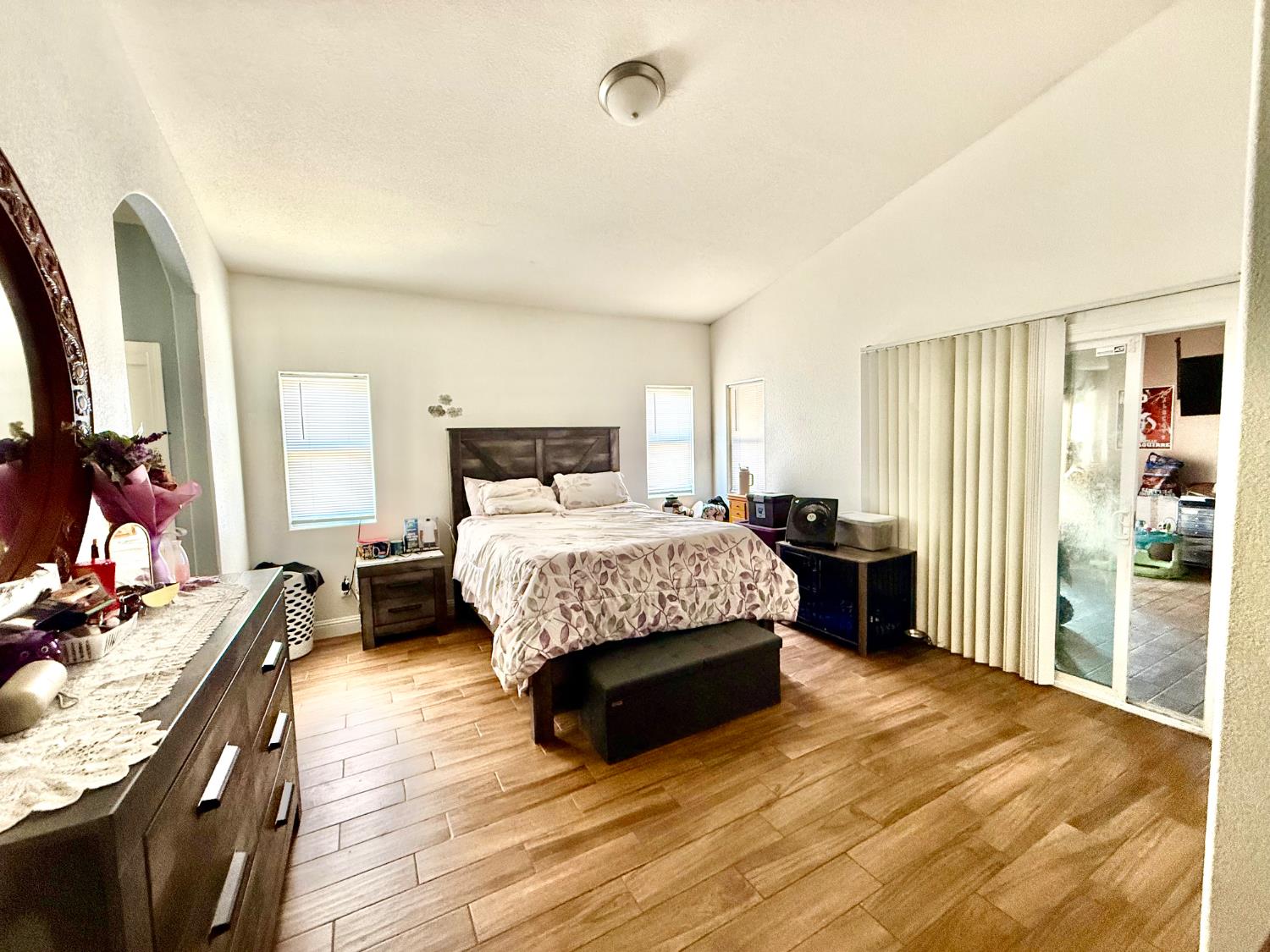 Detail Gallery Image 7 of 23 For 749 Rhone Ct, Los Banos,  CA 93635 - 3 Beds | 2 Baths