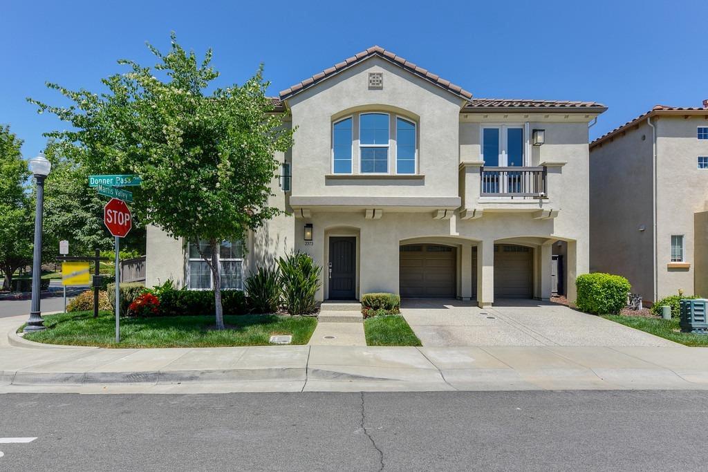 Detail Gallery Image 1 of 49 For 2373 Donner Pass Ave, Sacramento,  CA 95835 - 4 Beds | 2/1 Baths