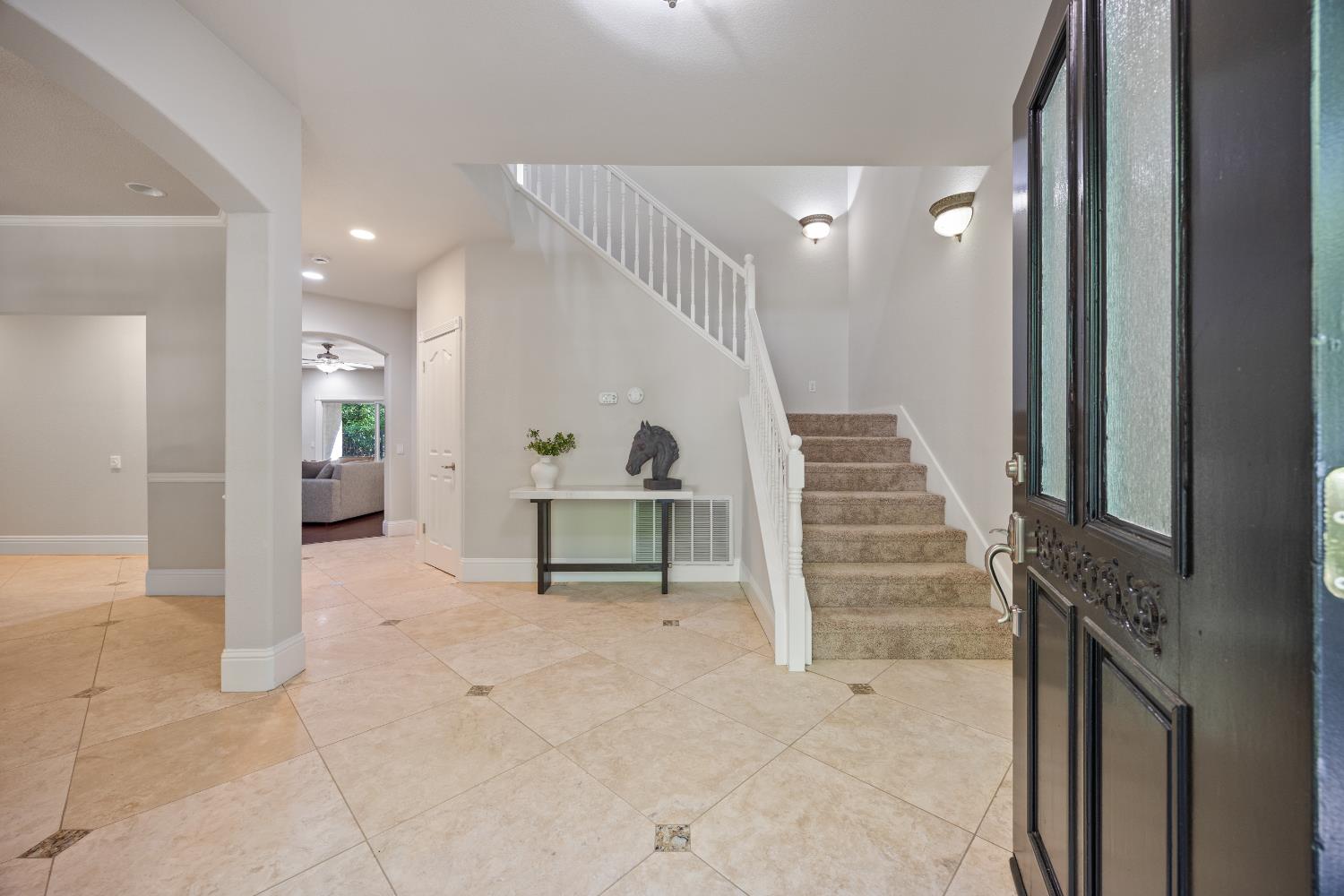 Detail Gallery Image 25 of 86 For 9740 Los Lagos Cir #NORTH,  Granite Bay,  CA 95746 - 4 Beds | 4/1 Baths