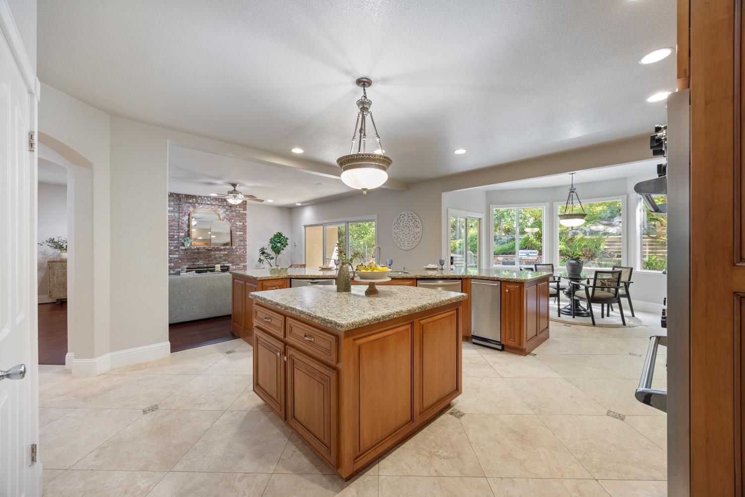 Detail Gallery Image 36 of 86 For 9740 Los Lagos Cir #NORTH,  Granite Bay,  CA 95746 - 4 Beds | 4/1 Baths