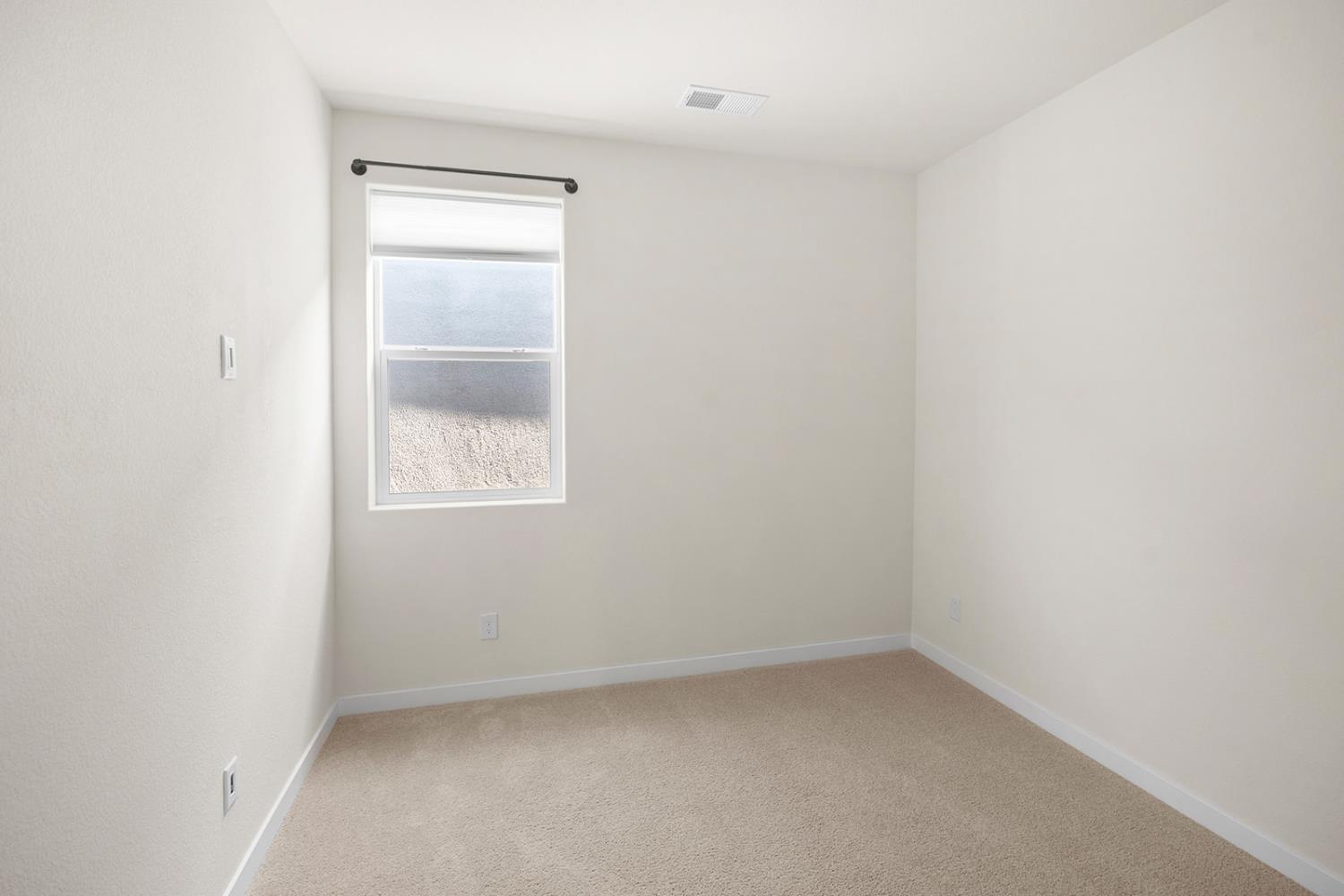 Detail Gallery Image 23 of 30 For 3230 Longspur Ln, West Sacramento,  CA 95691 - 3 Beds | 2/1 Baths