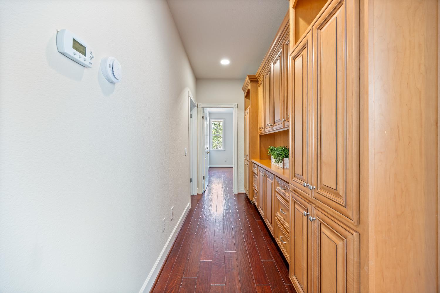 Detail Gallery Image 48 of 86 For 9740 Los Lagos Cir #NORTH,  Granite Bay,  CA 95746 - 4 Beds | 4/1 Baths