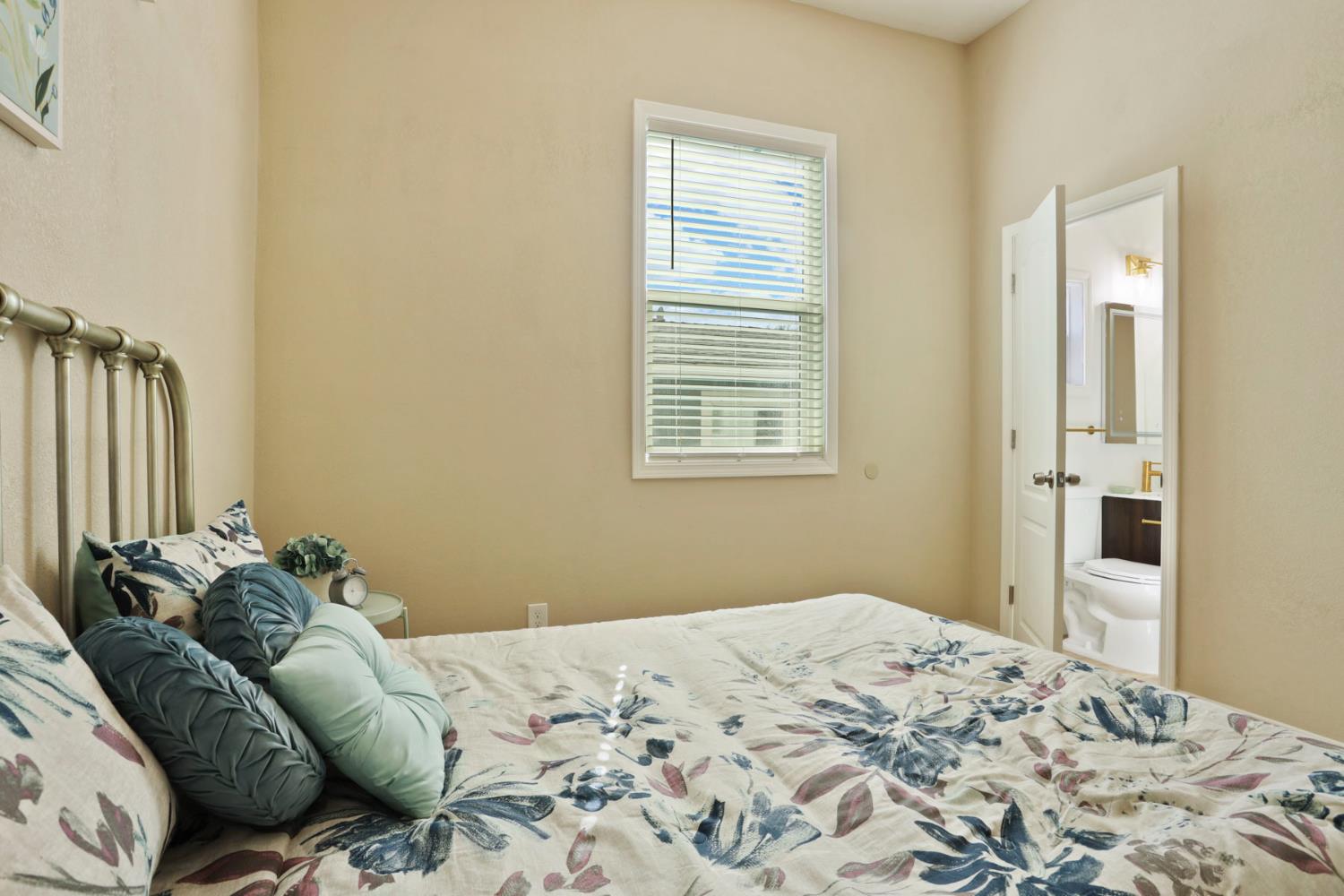 Detail Gallery Image 18 of 32 For 436 E Arcade St, Stockton,  CA 95204 - 3 Beds | 2 Baths