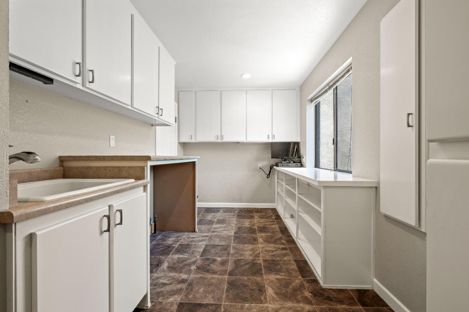 Detail Gallery Image 29 of 98 For 4324 Carlson Ct, Shingle Springs,  CA 95682 - 6 Beds | 6/3 Baths