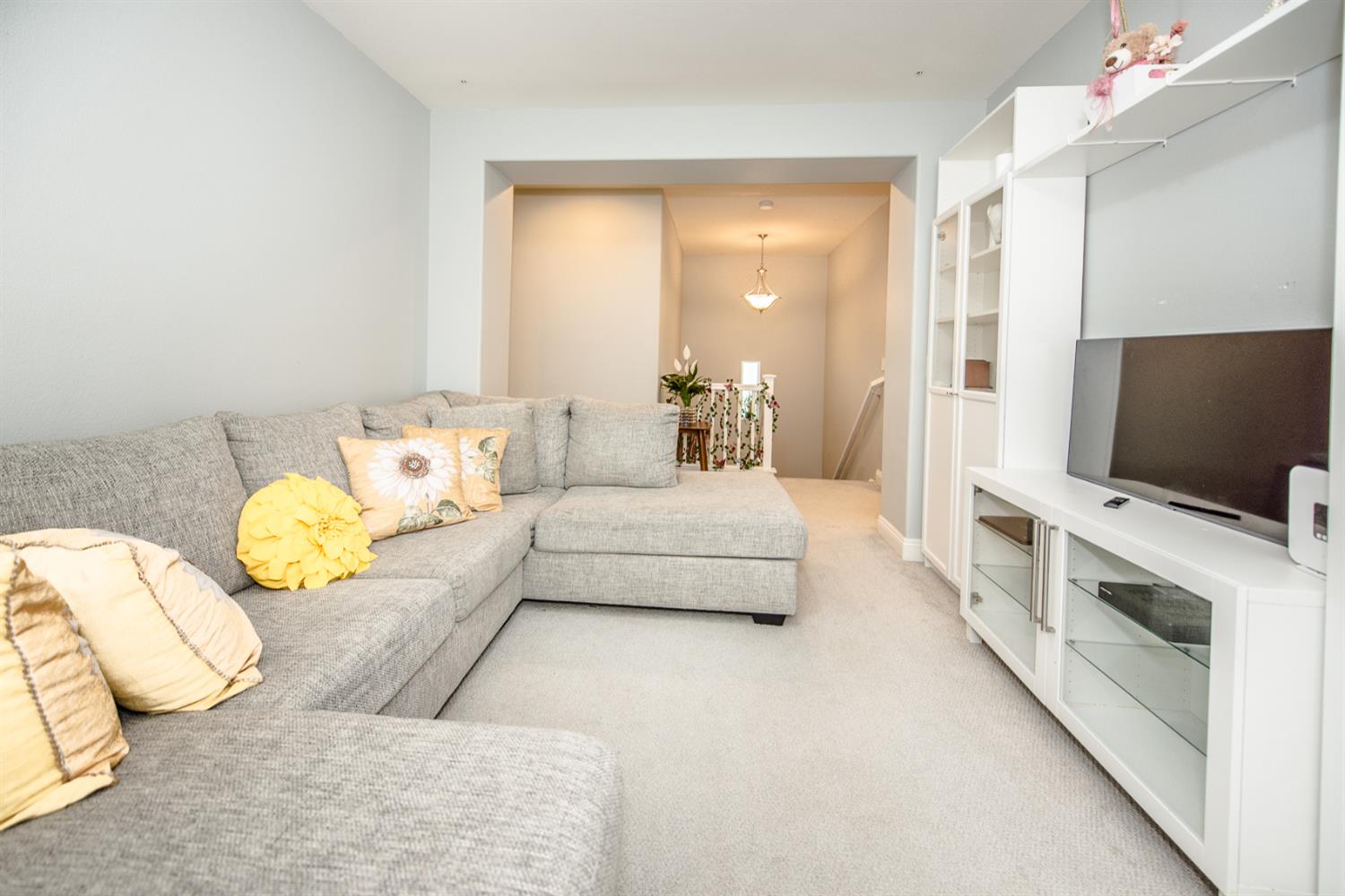 Detail Gallery Image 17 of 49 For 2373 Donner Pass Ave, Sacramento,  CA 95835 - 4 Beds | 2/1 Baths