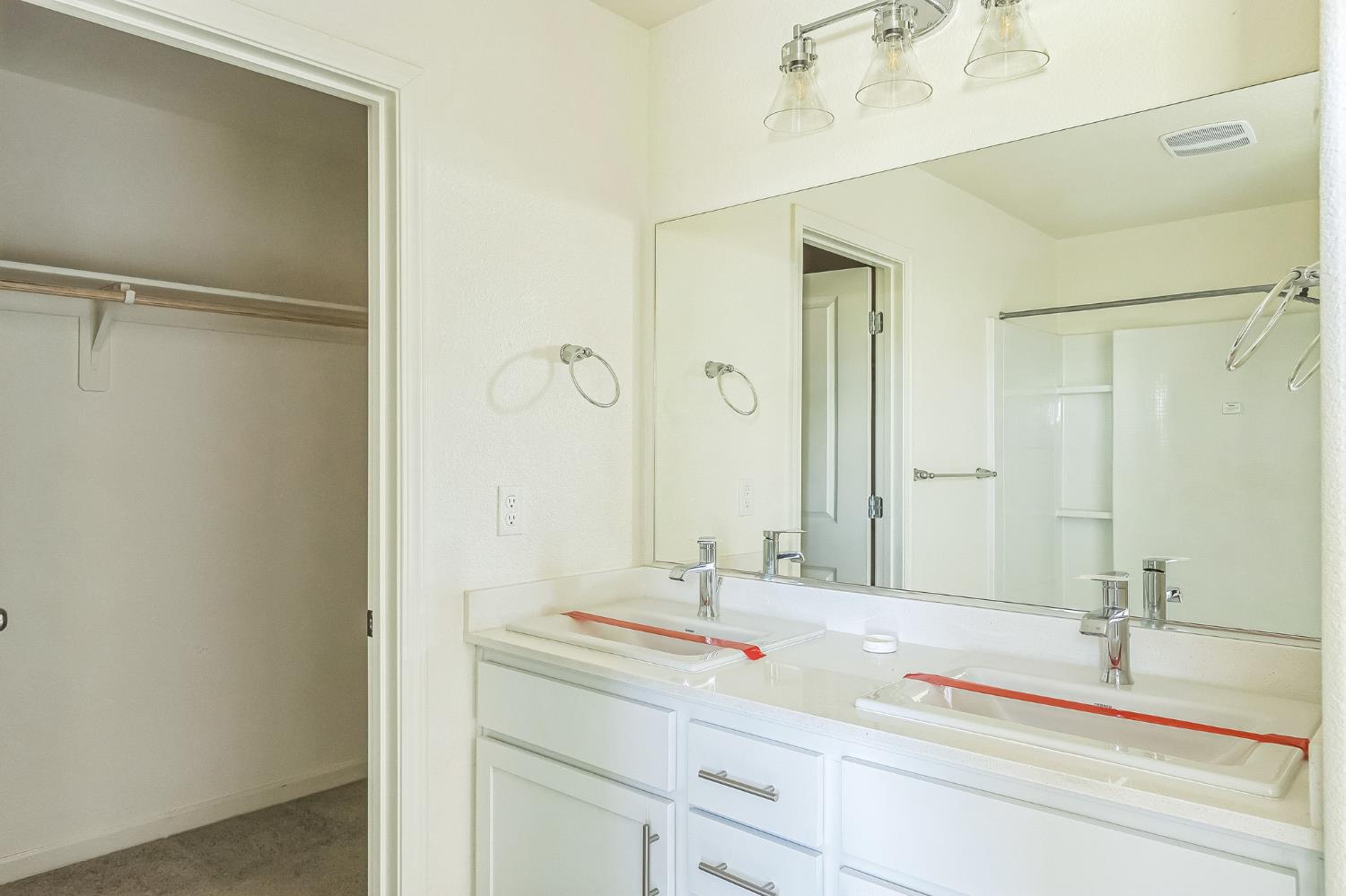 Detail Gallery Image 22 of 30 For 441 Stei N, Waterford,  CA 95385 - 4 Beds | 2/1 Baths
