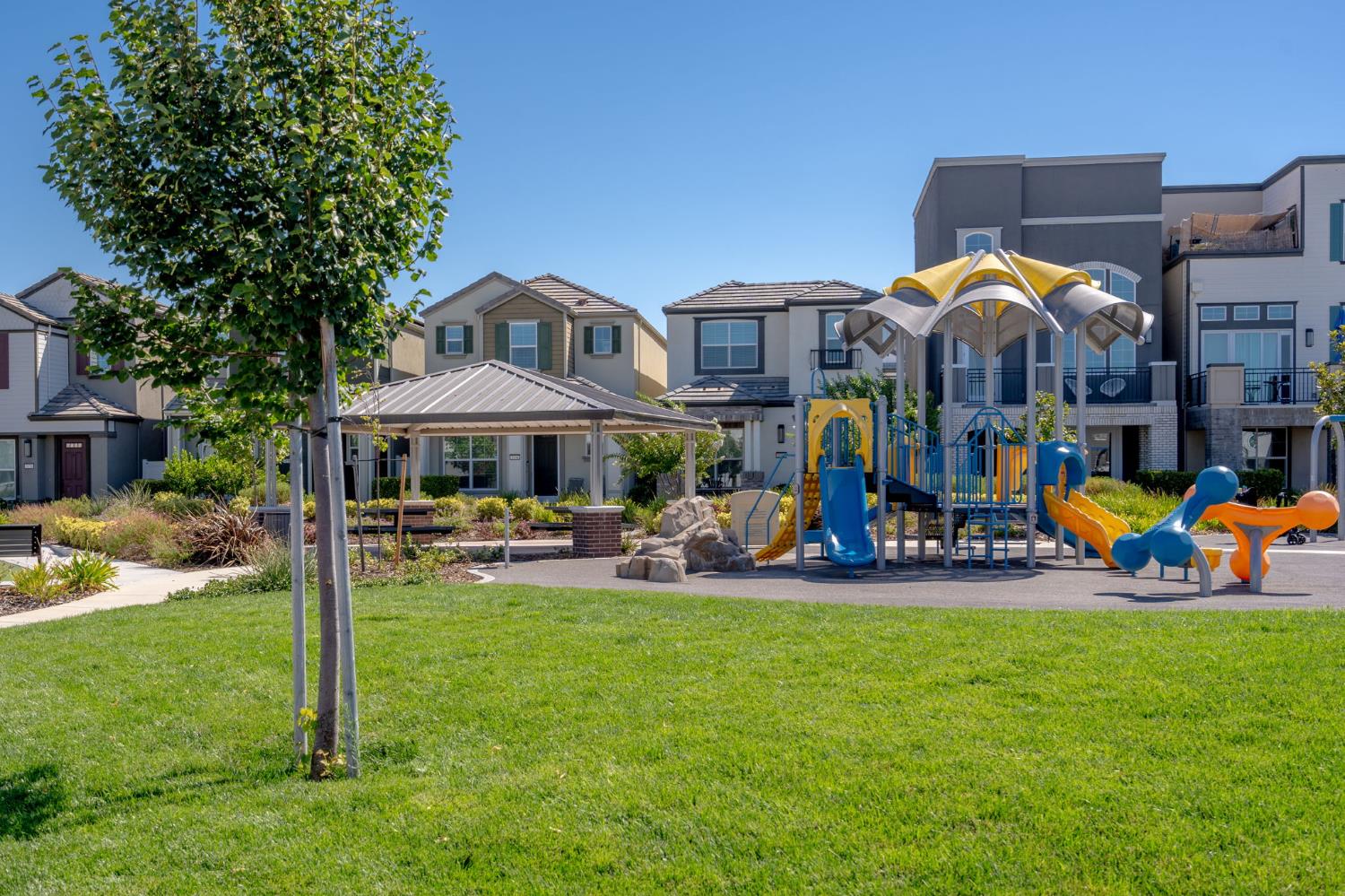 Detail Gallery Image 30 of 30 For 3230 Longspur Ln, West Sacramento,  CA 95691 - 3 Beds | 2/1 Baths