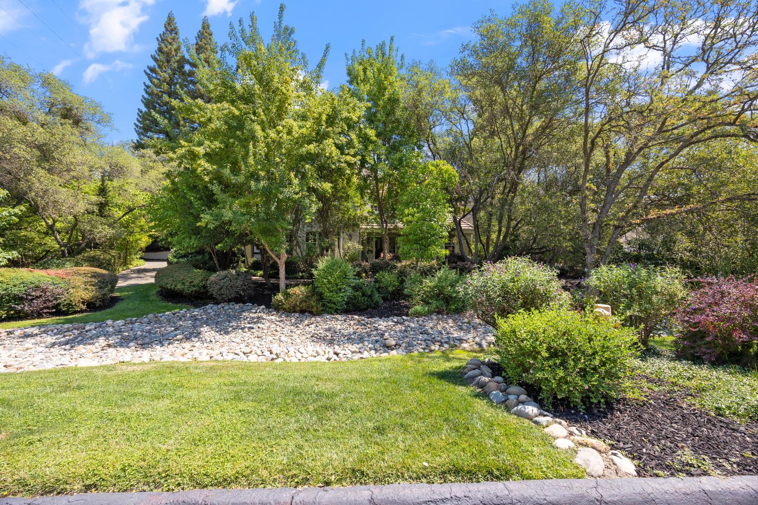 Detail Gallery Image 19 of 86 For 9740 Los Lagos Cir #NORTH,  Granite Bay,  CA 95746 - 4 Beds | 4/1 Baths