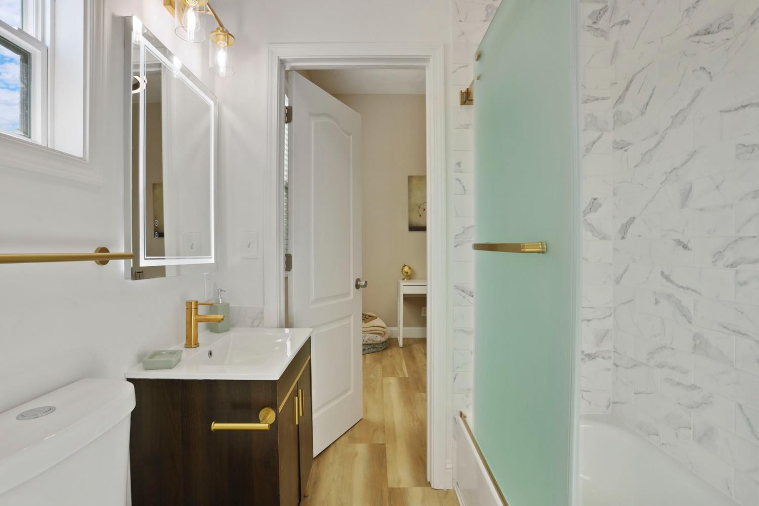Detail Gallery Image 21 of 32 For 436 E Arcade St, Stockton,  CA 95204 - 3 Beds | 2 Baths