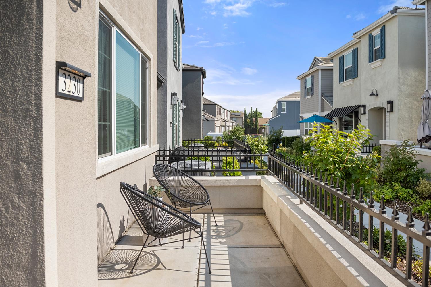 Detail Gallery Image 2 of 30 For 3230 Longspur Ln, West Sacramento,  CA 95691 - 3 Beds | 2/1 Baths