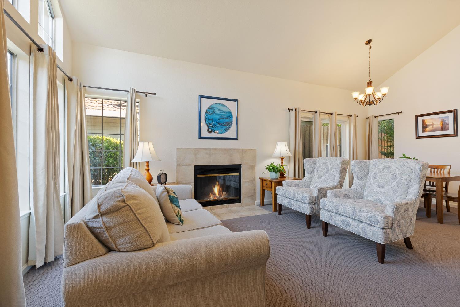 Detail Gallery Image 6 of 50 For 5623 Delano Way, Rocklin,  CA 95677 - 4 Beds | 3 Baths