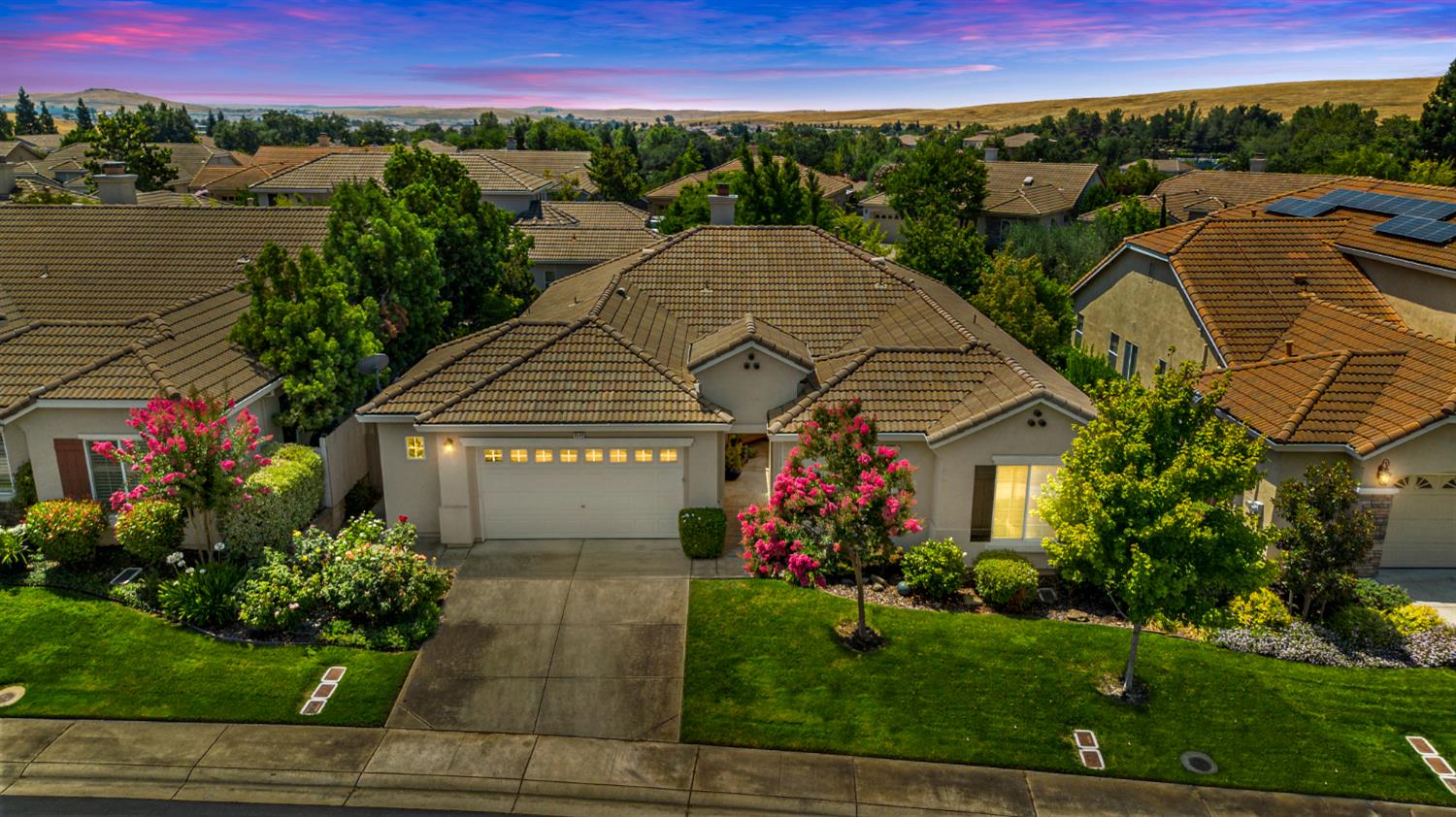 Detail Gallery Image 2 of 82 For 9544 Sun Poppy Way, El Dorado Hills,  CA 95762 - 2 Beds | 2/1 Baths