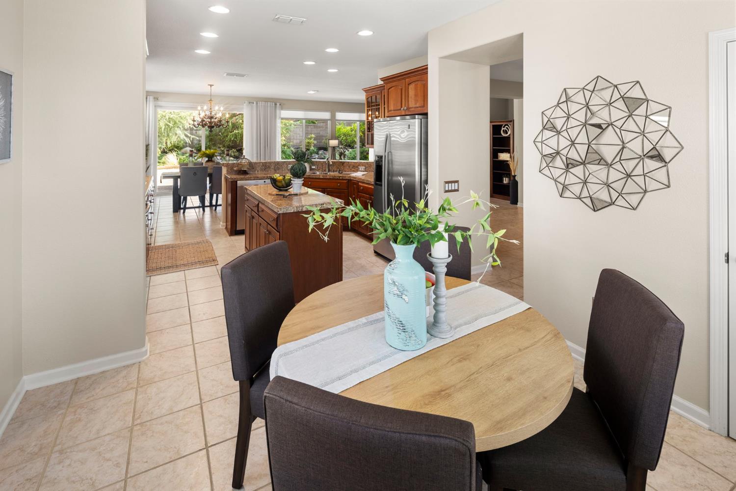 Detail Gallery Image 19 of 36 For 1960 Viola View Ct, Lincoln,  CA 95648 - 2 Beds | 2 Baths