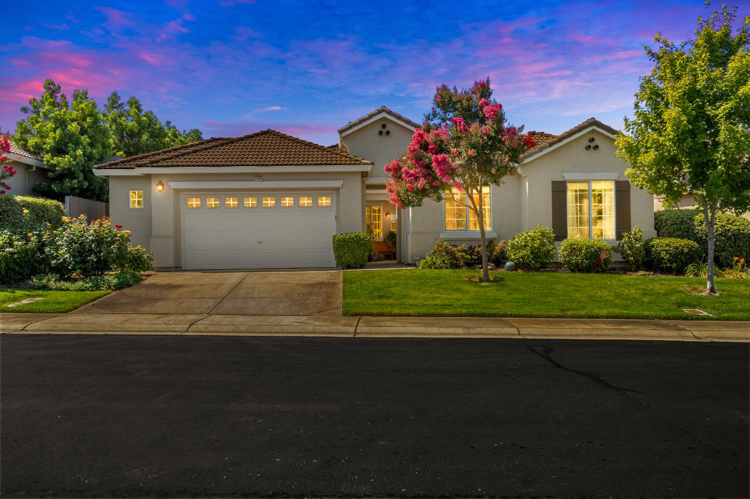 Detail Gallery Image 1 of 82 For 9544 Sun Poppy Way, El Dorado Hills,  CA 95762 - 2 Beds | 2/1 Baths