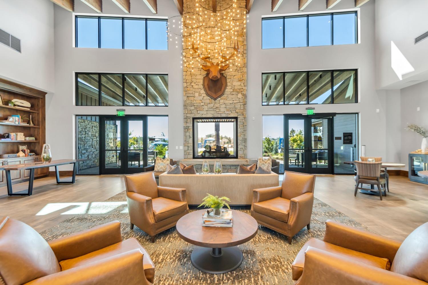 Detail Gallery Image 9 of 28 For 301 Trout Creek Ct, Lincoln,  CA 95648 - 2 Beds | 2 Baths