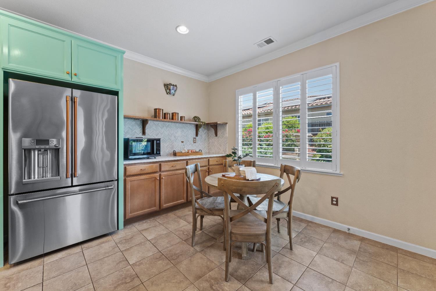 Detail Gallery Image 12 of 61 For 206 Calistoga Ct, El Dorado Hills,  CA 95762 - 3 Beds | 2/1 Baths