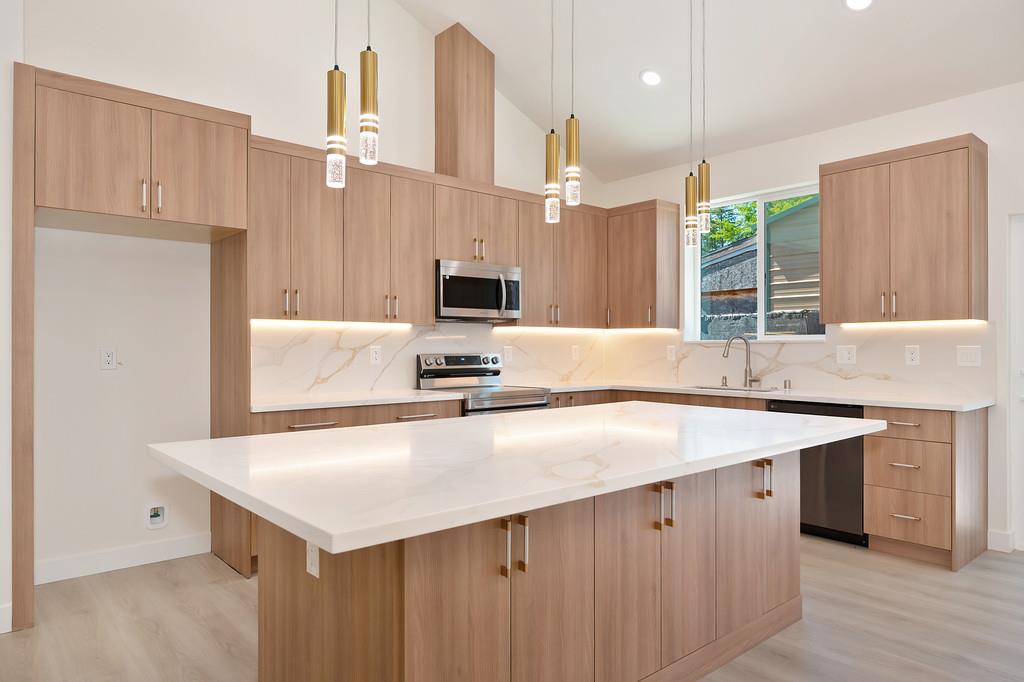 Detail Gallery Image 11 of 61 For 9437 Erwin Ave, Orangevale,  CA 95662 - – Beds | – Baths