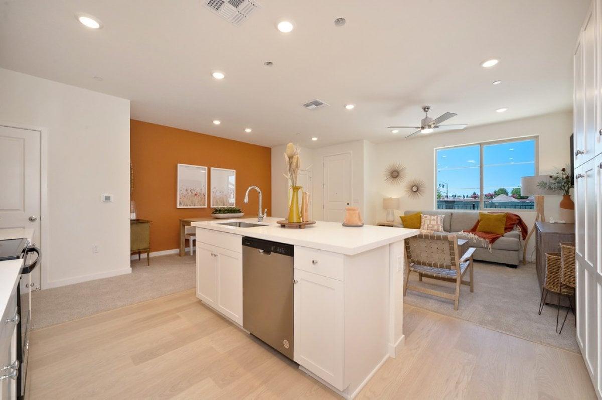 Photo #13: 225087019 Listing: Photo #13