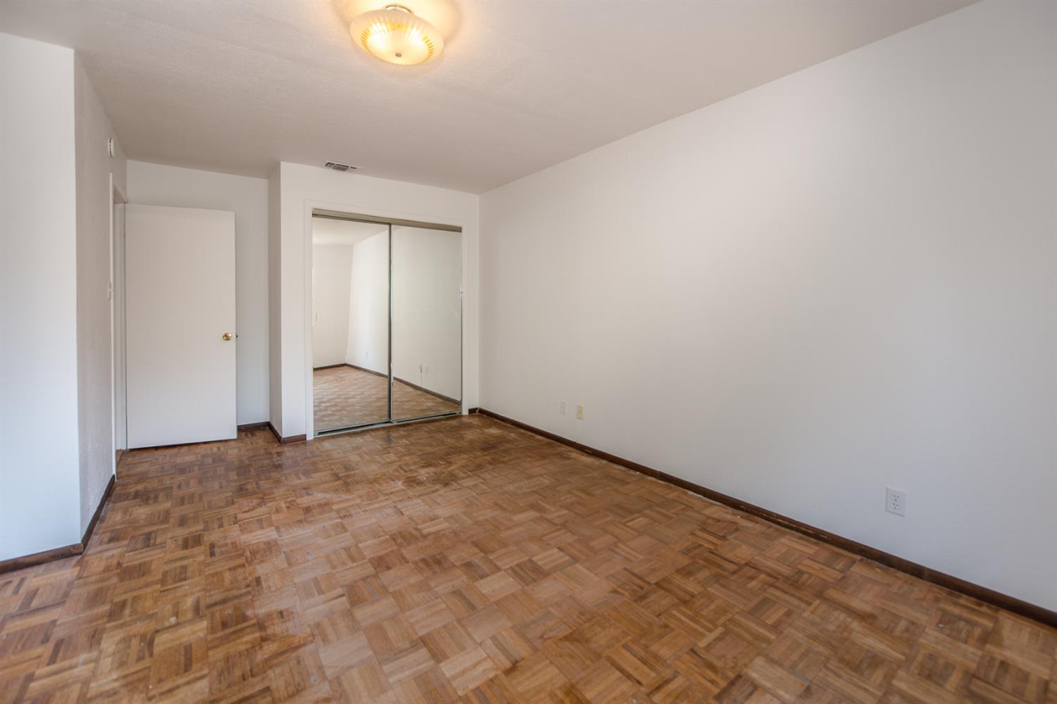 Detail Gallery Image 16 of 43 For 204 Emery St, Winters,  CA 95694 - 3 Beds | 2 Baths
