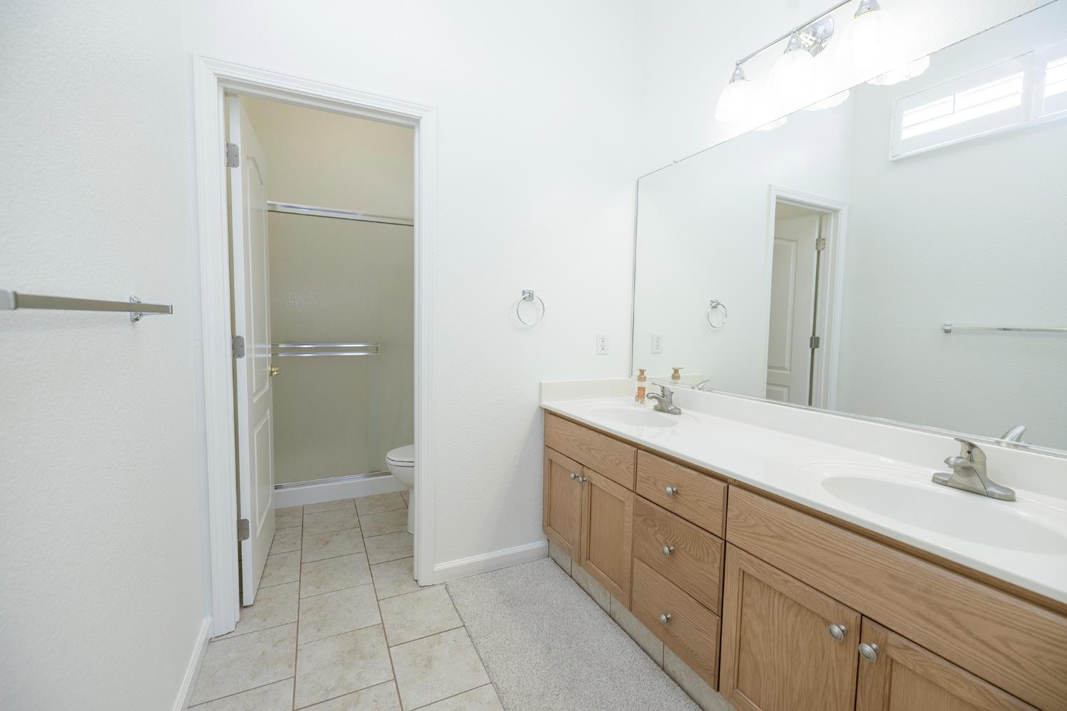 Detail Gallery Image 21 of 35 For 157 Little Johns Creek Dr, Oakdale,  CA 95361 - 2 Beds | 2 Baths