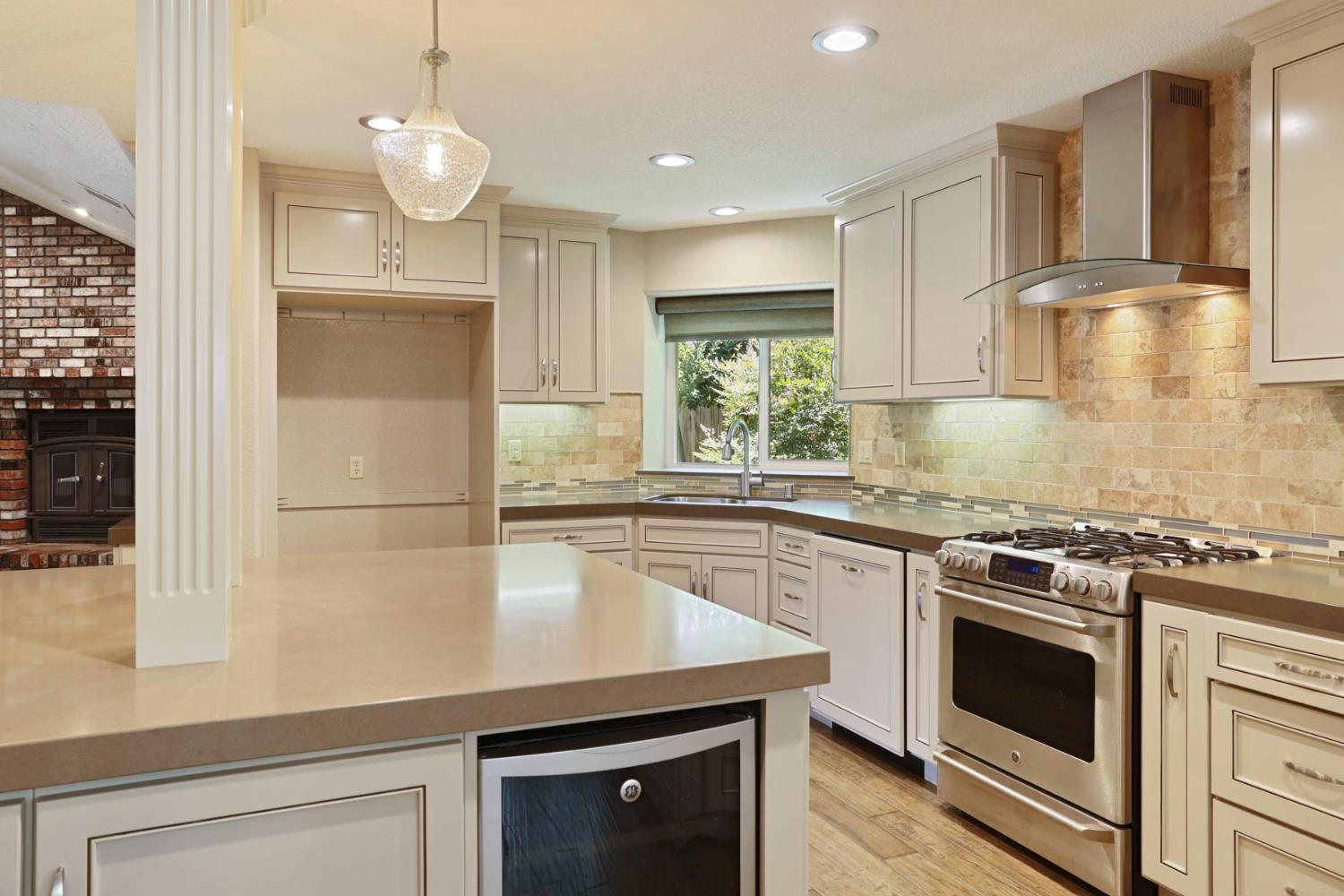 Detail Gallery Image 16 of 50 For 2404 Dutchollow Ct, Modesto,  CA 95356 - 3 Beds | 2 Baths