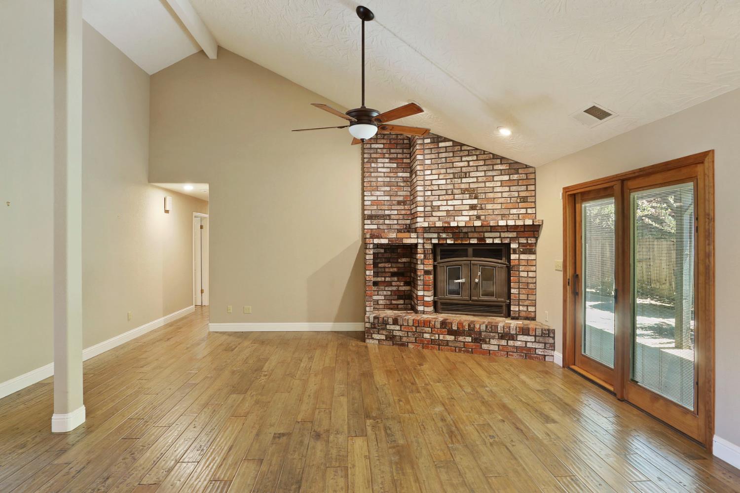 Detail Gallery Image 7 of 50 For 2404 Dutchollow Ct, Modesto,  CA 95356 - 3 Beds | 2 Baths