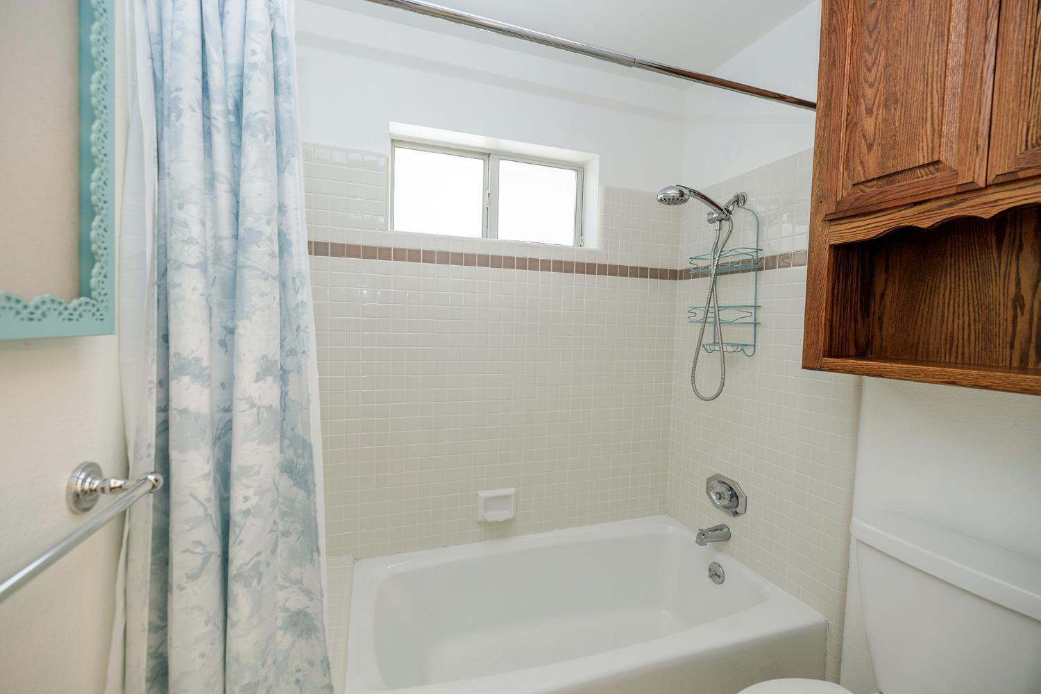 Detail Gallery Image 41 of 68 For 3128 Esta Ave, Modesto,  CA 95355 - 3 Beds | 3 Baths