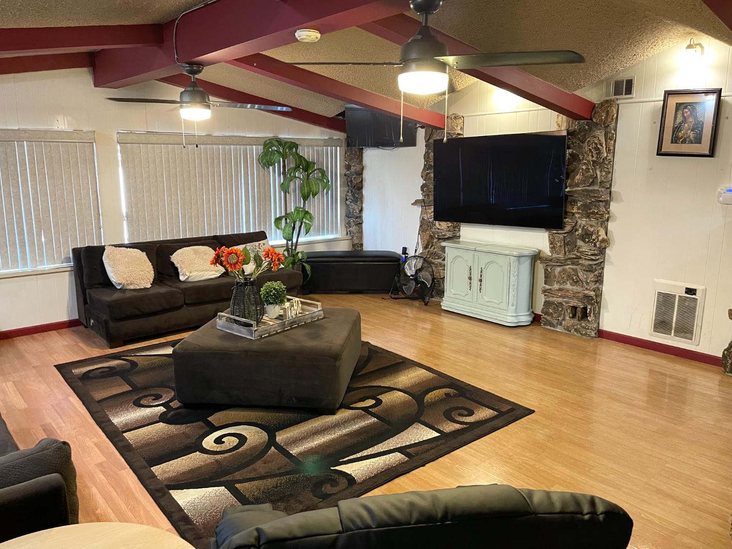Detail Gallery Image 14 of 25 For 2313 Thomas St, Ceres,  CA 95307 - 3 Beds | 2 Baths