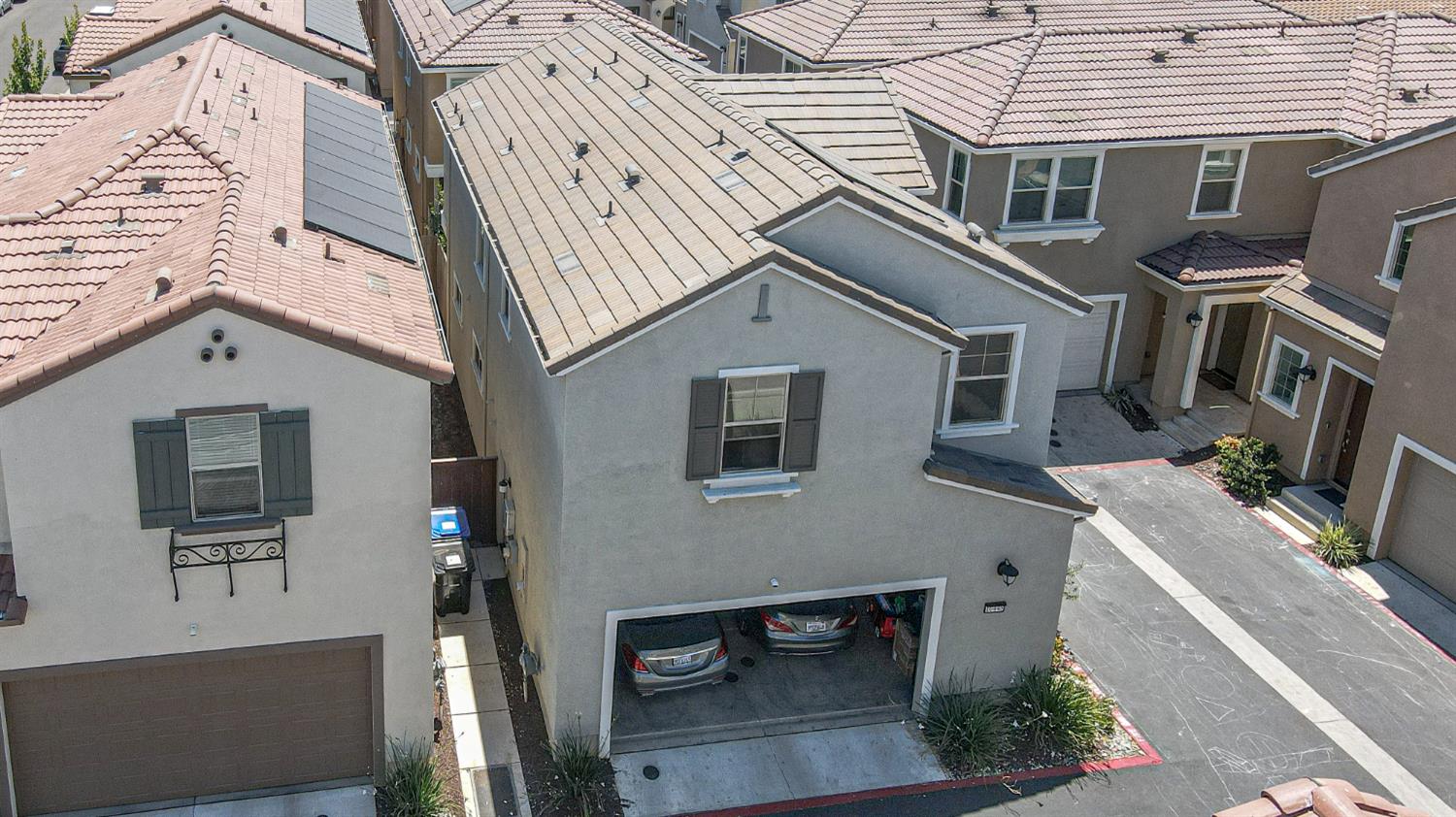 Detail Gallery Image 8 of 53 For 10448 Oboe Way, Elk Grove,  CA 95757 - 3 Beds | 2/1 Baths