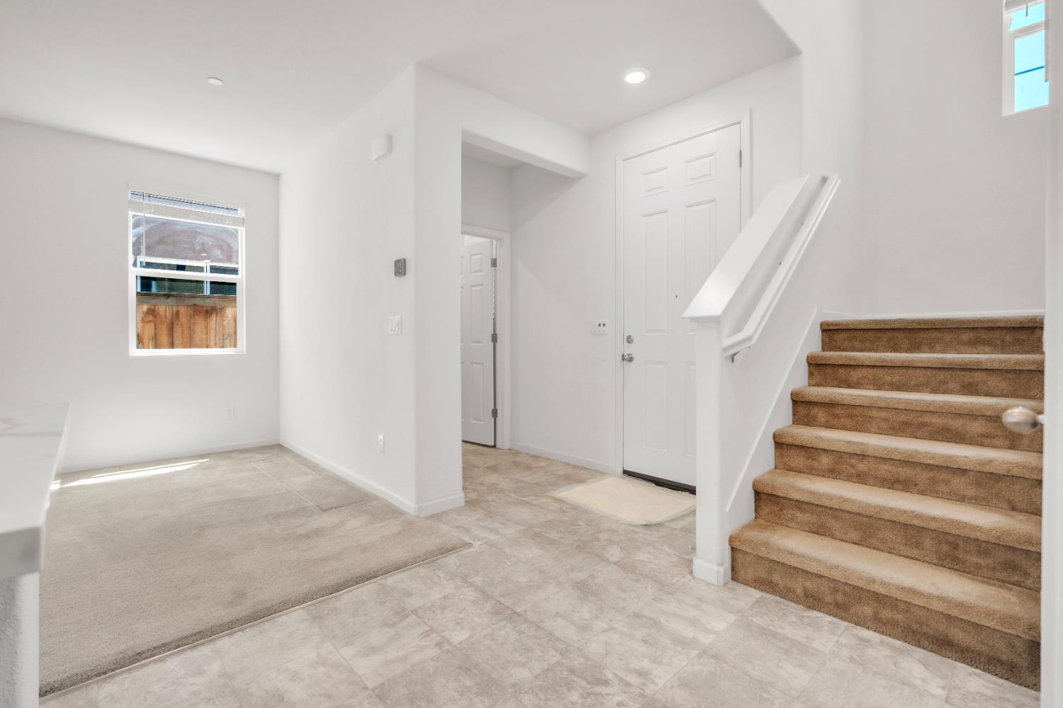 Detail Gallery Image 9 of 35 For 9934 Macabee Ln, Elk Grove,  CA 95757 - 3 Beds | 2/1 Baths