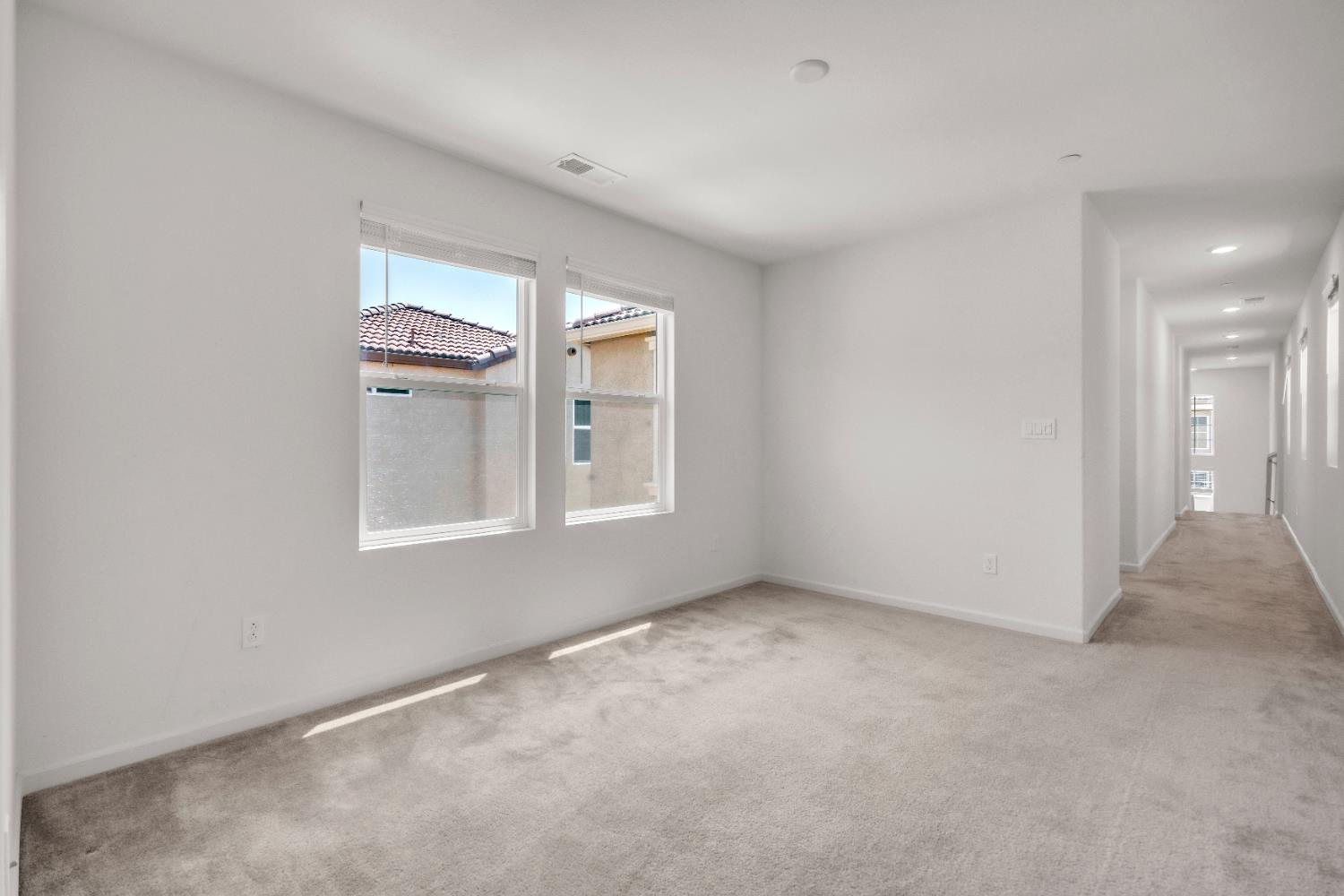 Detail Gallery Image 12 of 35 For 9934 Macabee Ln, Elk Grove,  CA 95757 - 3 Beds | 2/1 Baths